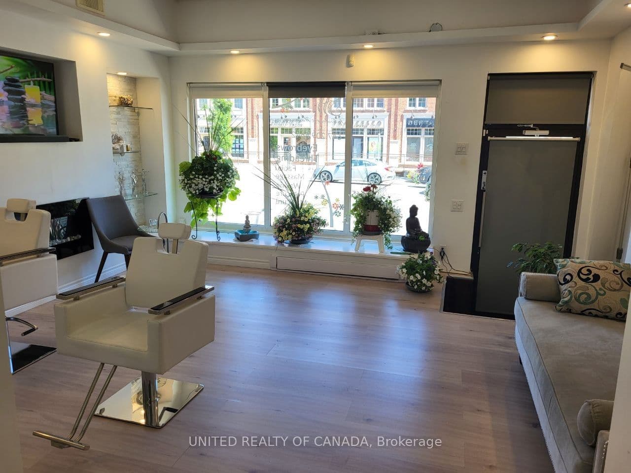 77 Lakeshore Road W 3C #3C — photo 1