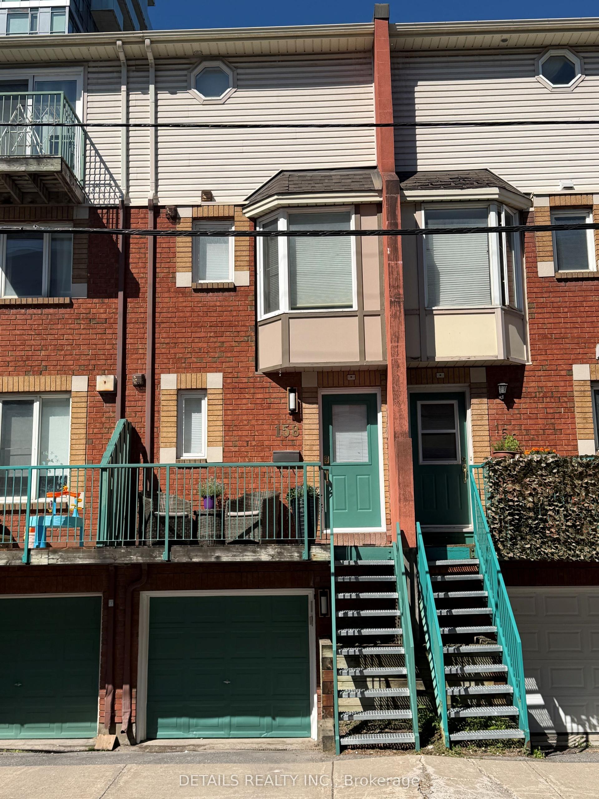 158 Forward Avenue, West Centre Town — Townhouse for sale, photo 1