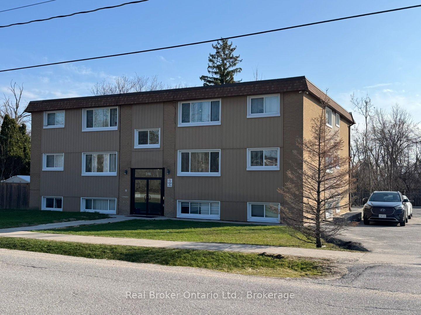 316 Peter Street N 10 #10 — photo 1