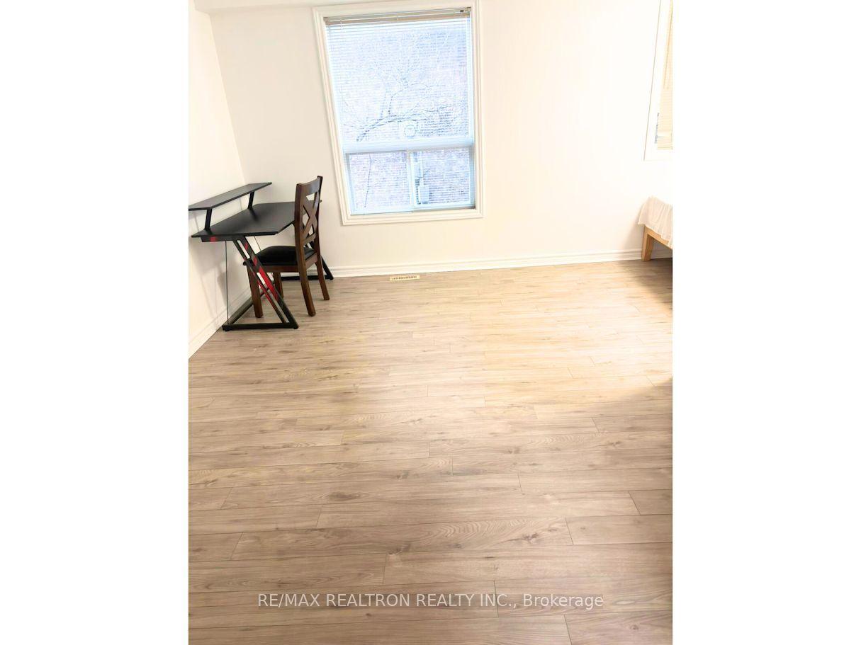 1570 Beaverbrook Avenue, London North — Detached for lease, photo 1