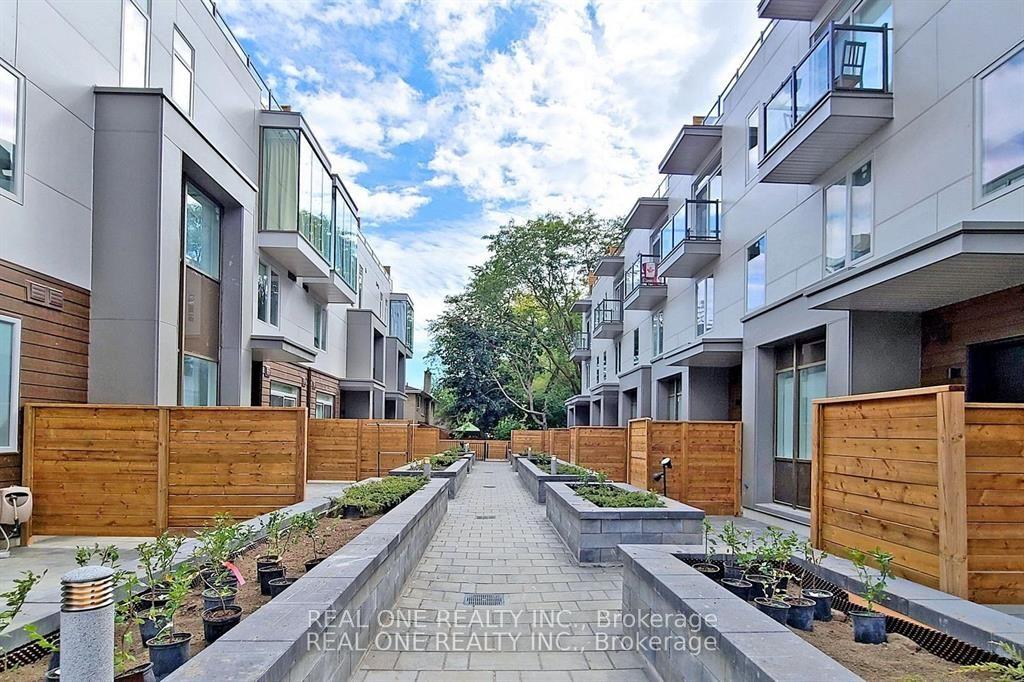 25 Dervock Crescent Unit 5 #Unit 5, Toronto — Condo Town for lease, photo 1