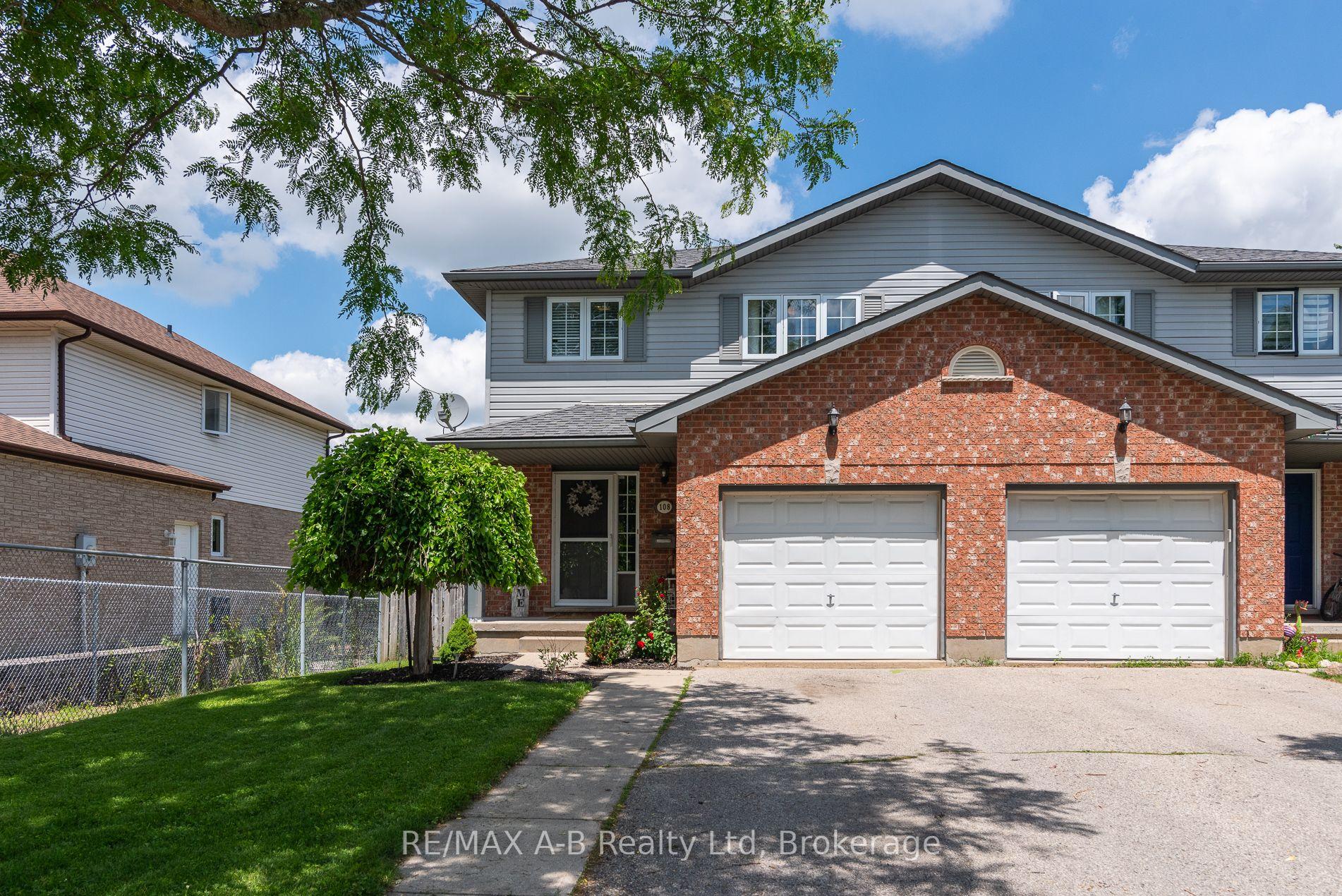 108 Walsh Crescent, Stratford — Semi-Detached for sale, photo 1