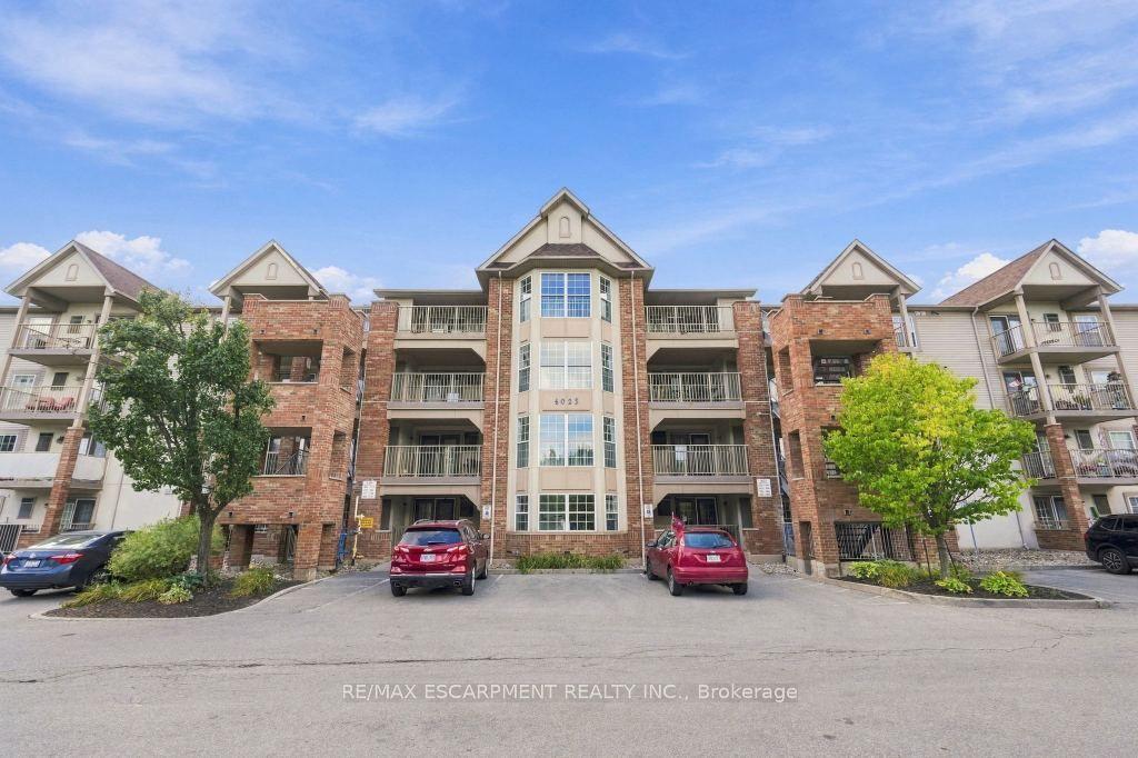 4025 KILMER Drive 310 #310, Burlington — Condo for sale, photo 1