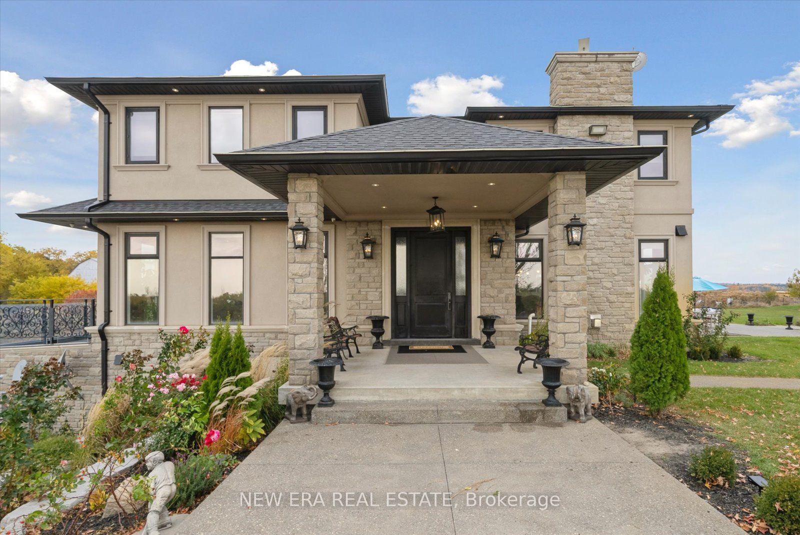 5785 Halls Road N — photo 1