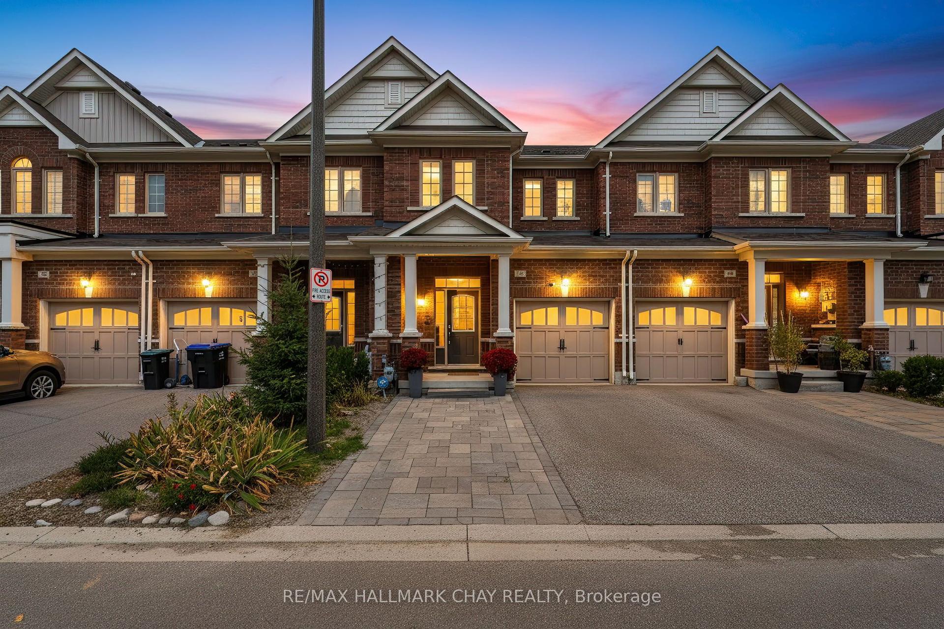 46 Clifford Crescent — photo 1