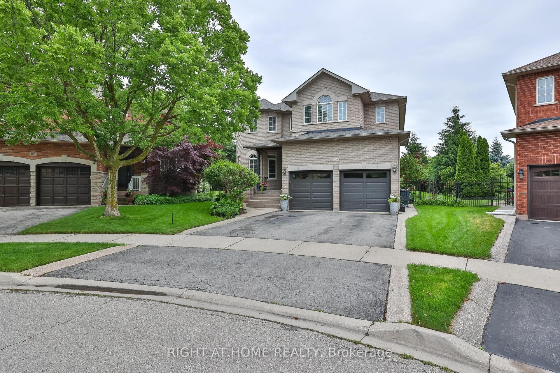 2275 Whitecliffe Way, Oakville — Detached for sale, photo 1
