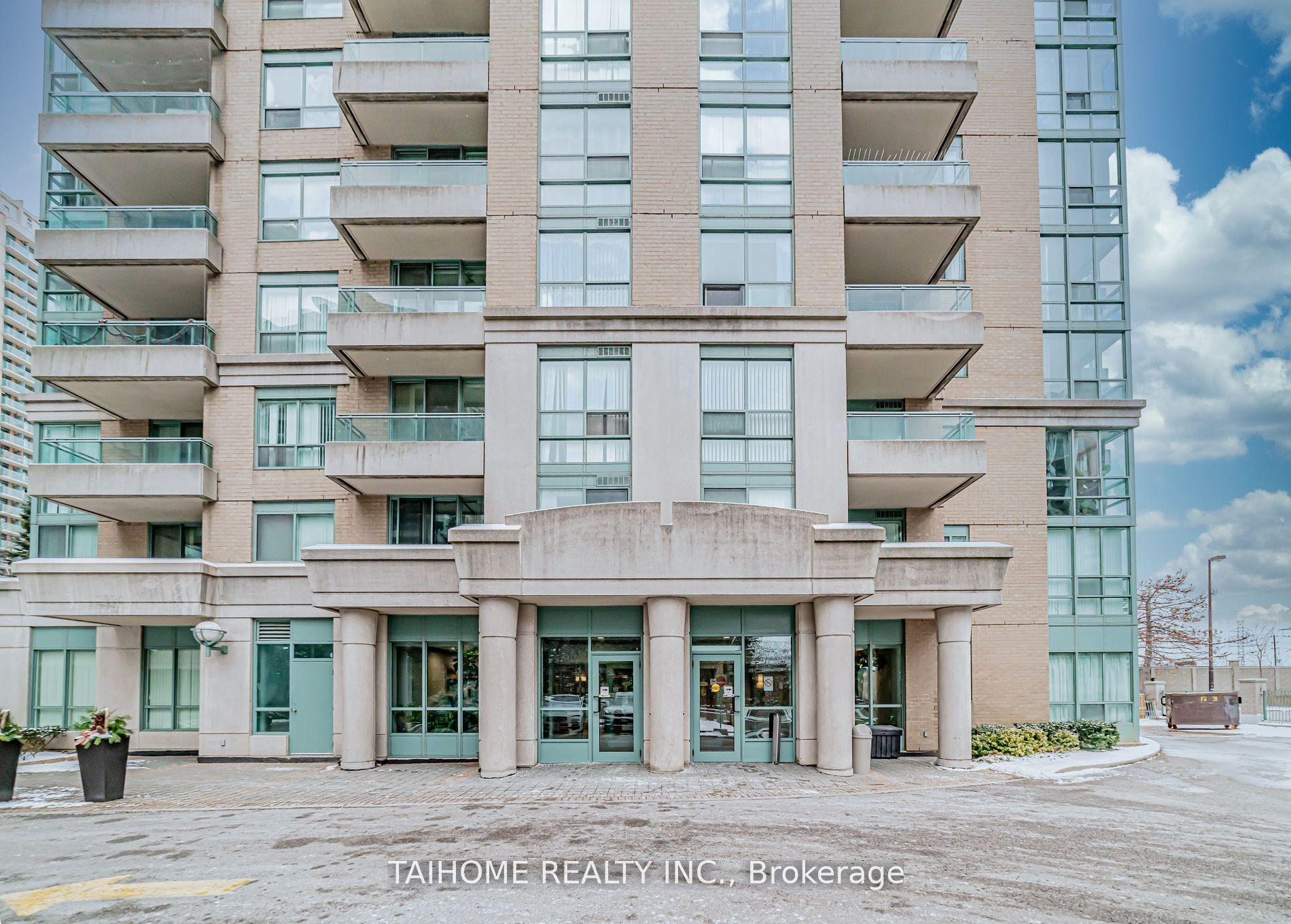 1 Pemberton Avenue 702 #702 — photo 1