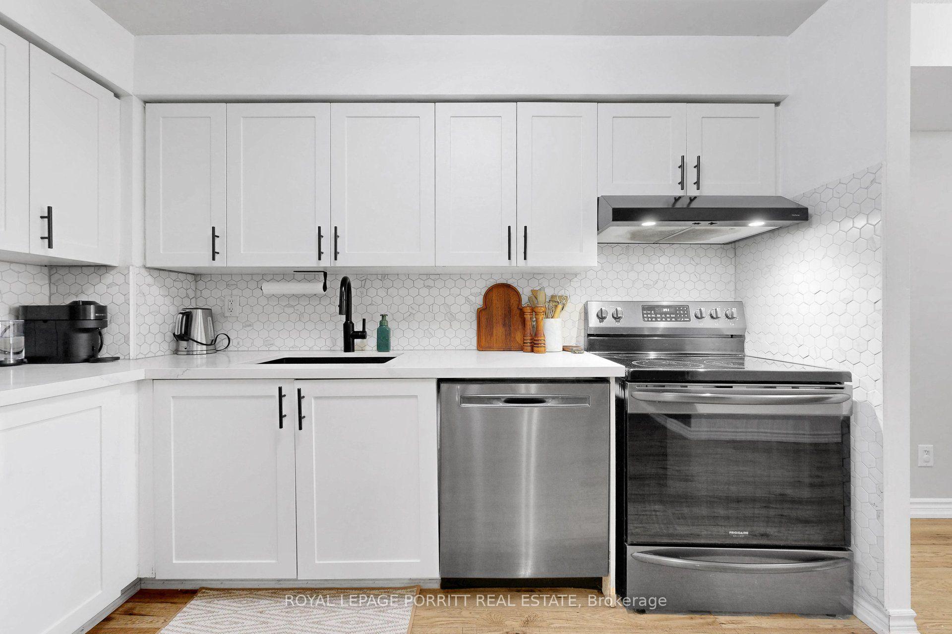 3888 Duke Of York Boulevard 927 #927, Mississauga — Condo for sale, photo 1
