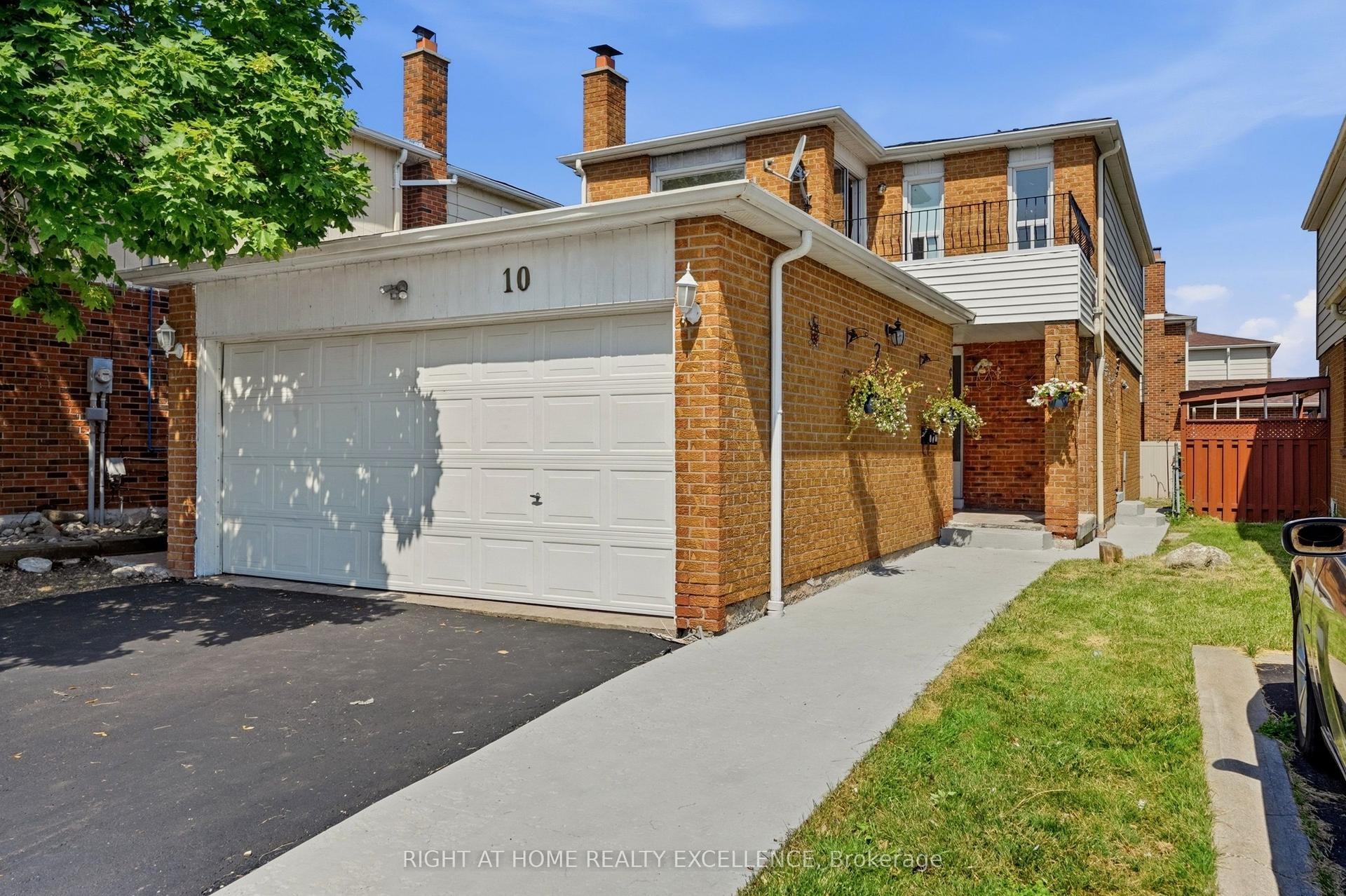 10 Banting Crescent, Brampton — Detached for sale, photo 1
