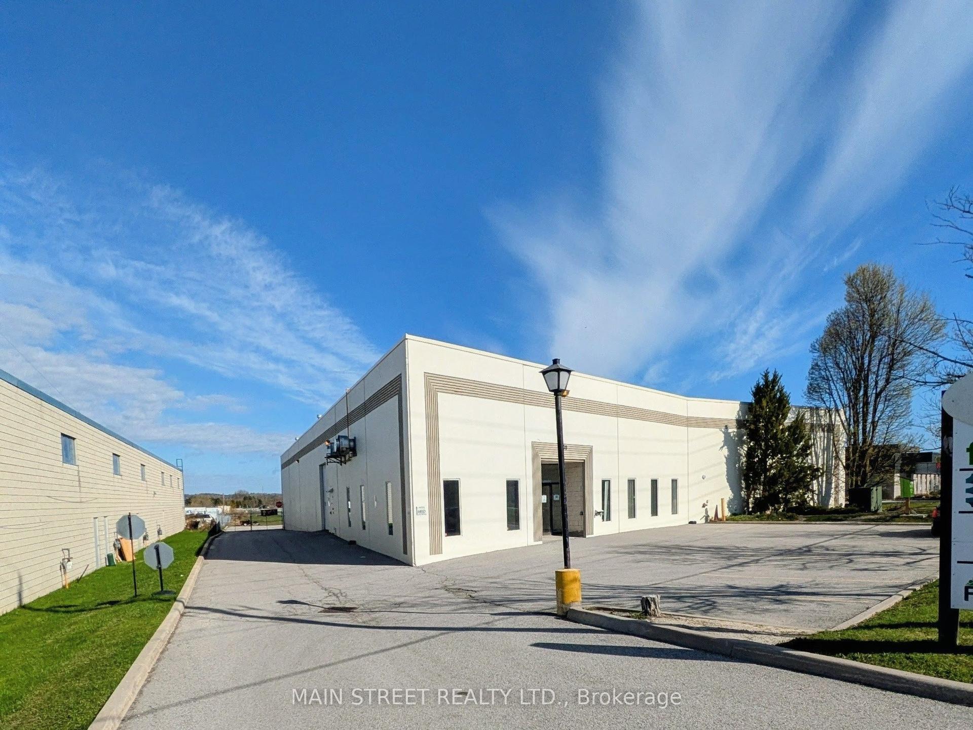 350 Industrial Parkway S — photo 1