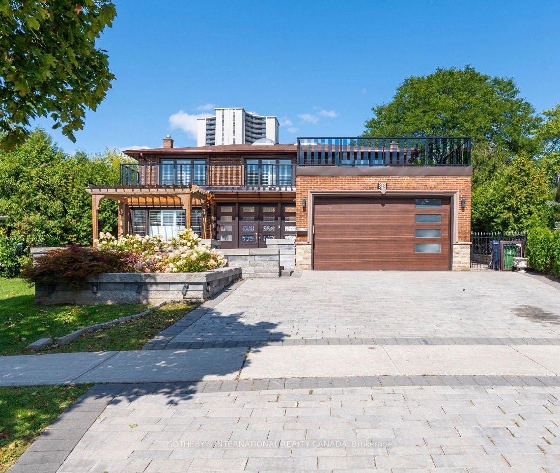 88 Olsen Drive, Toronto — Detached for sale, photo 1