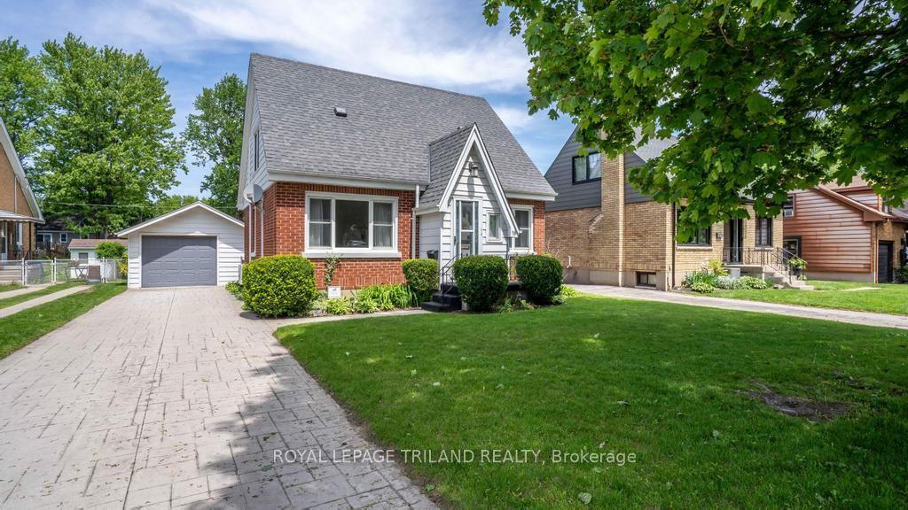 16 Pritchard Place — photo 1