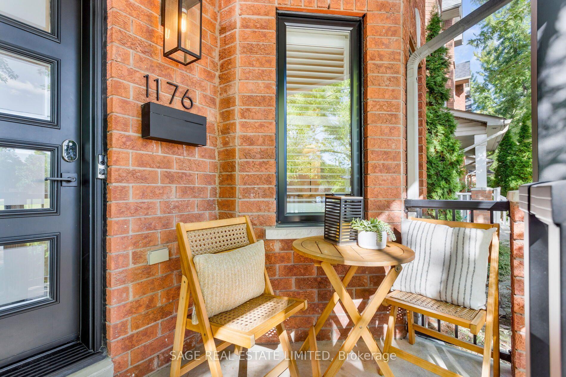 1176 Shaw Street, Toronto — Semi-Detached for sale, photo 1