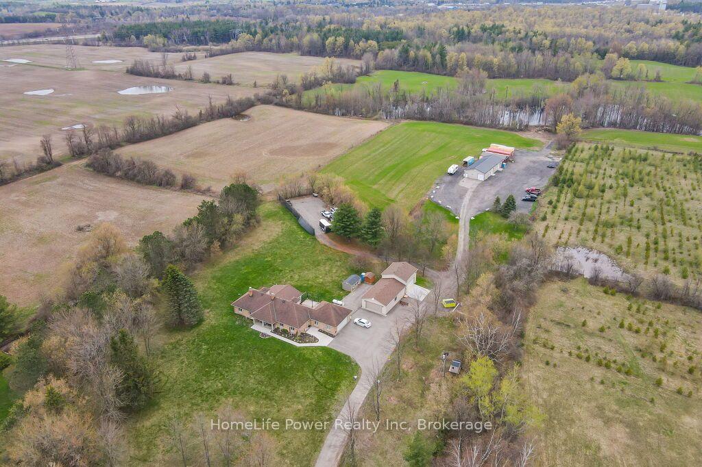 4290 Victoria Road S — photo 1