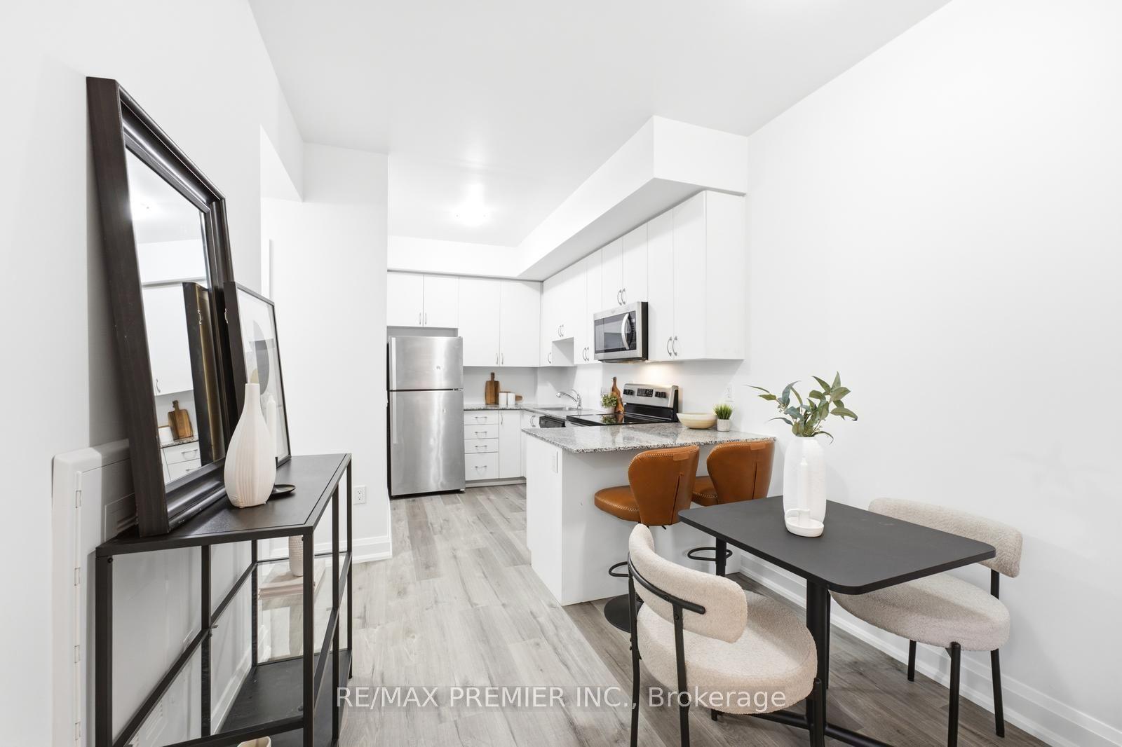 5279 Highway 7 Road B1401 #B1401, Vaughan — Condo Town for sale, photo 1