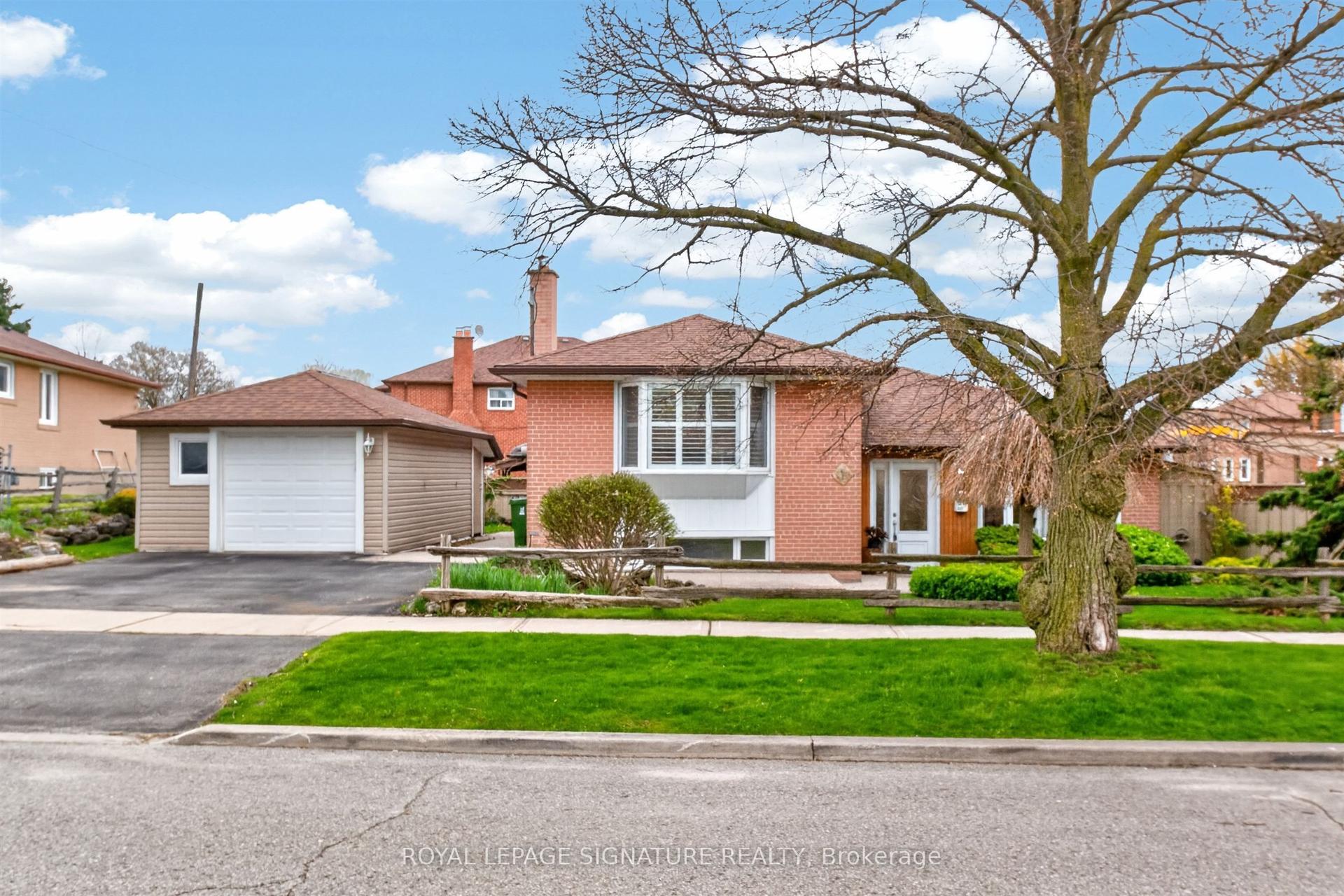 1 Stanwell Drive — photo 1