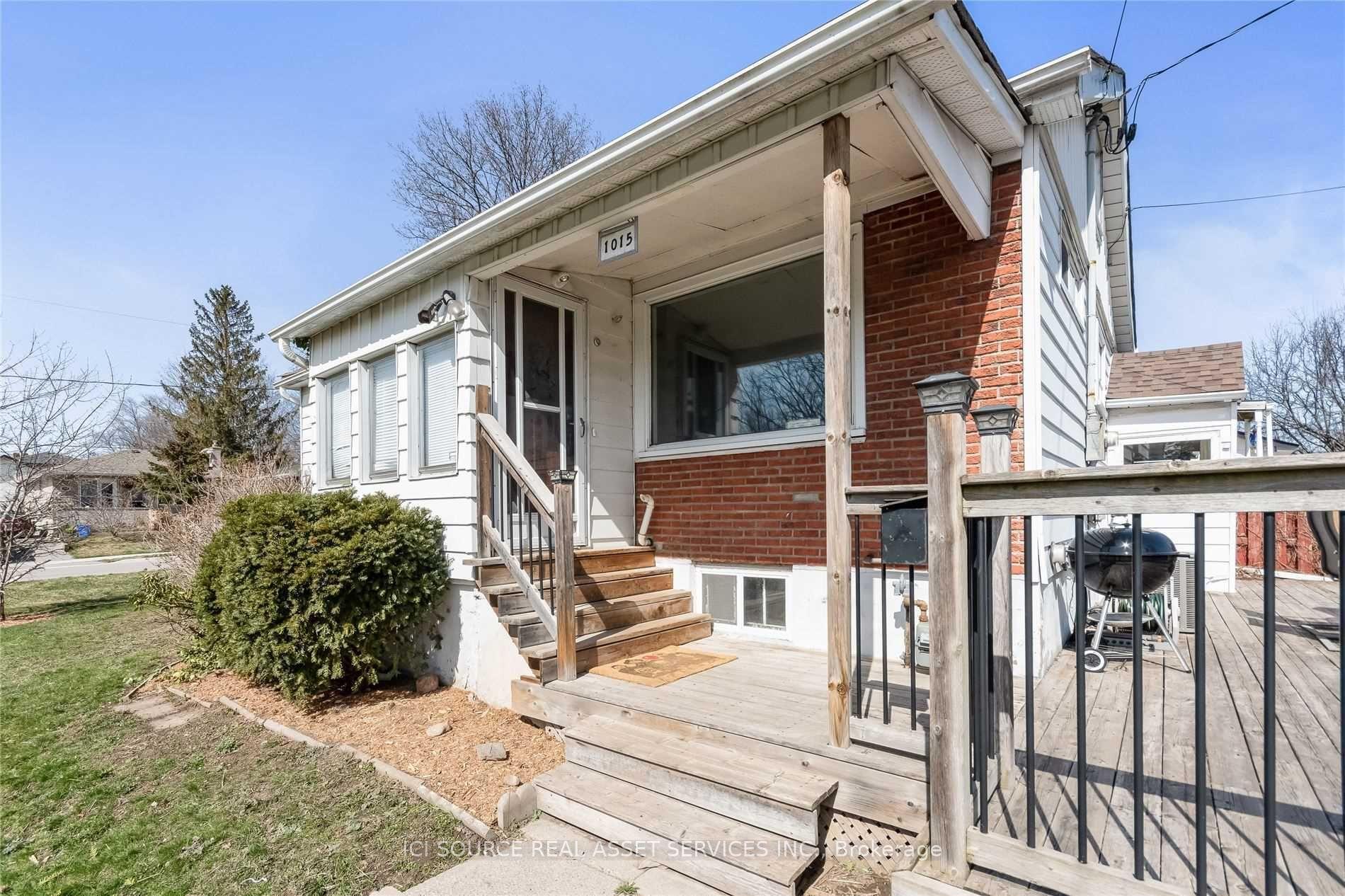 1015 King Street Main Fl #Main Fl, Whitby — Detached for lease, photo 1