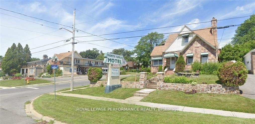 1606 + 1700 MONTREAL Road — photo 1