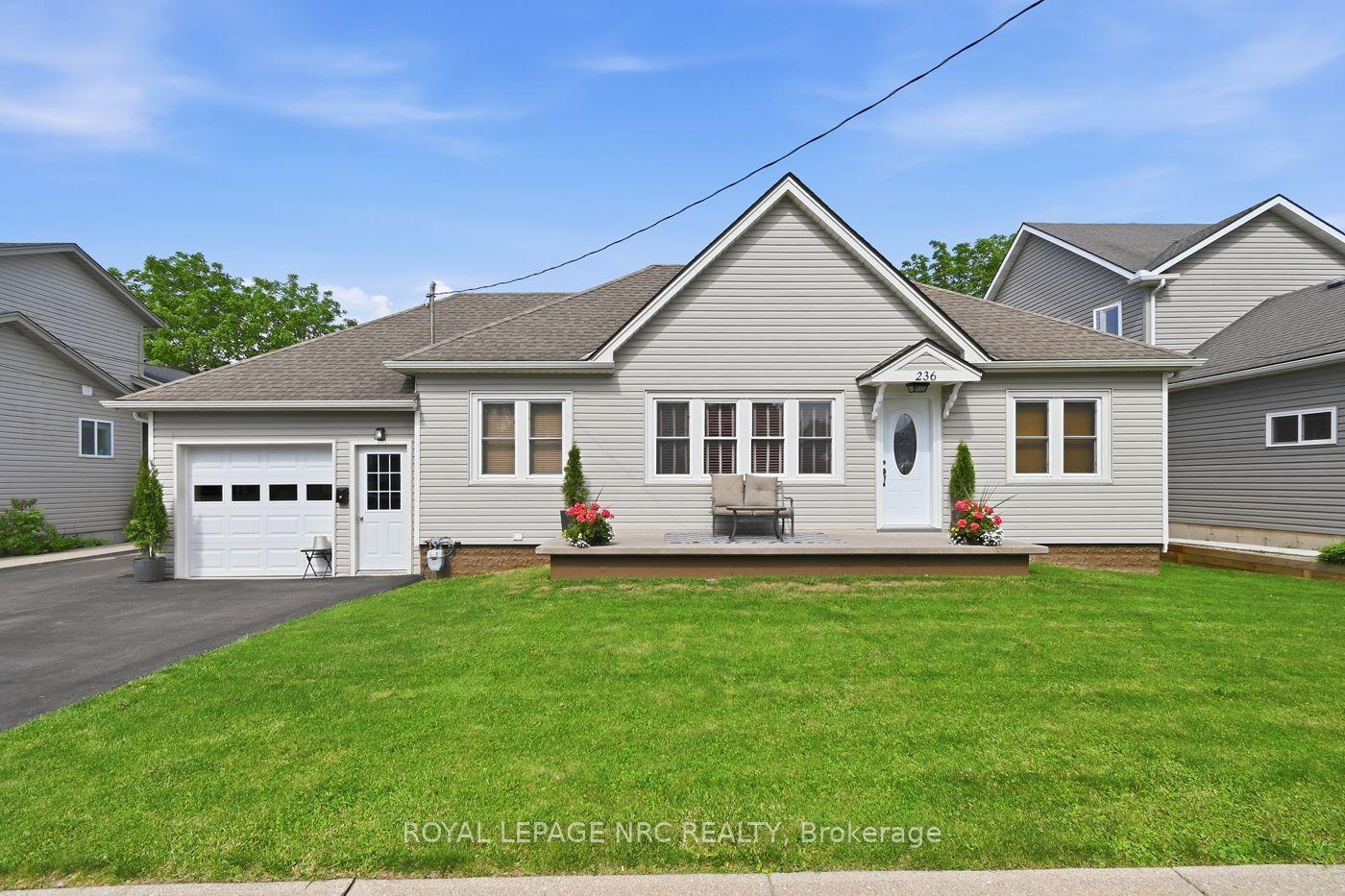 236 Deere Street — photo 1
