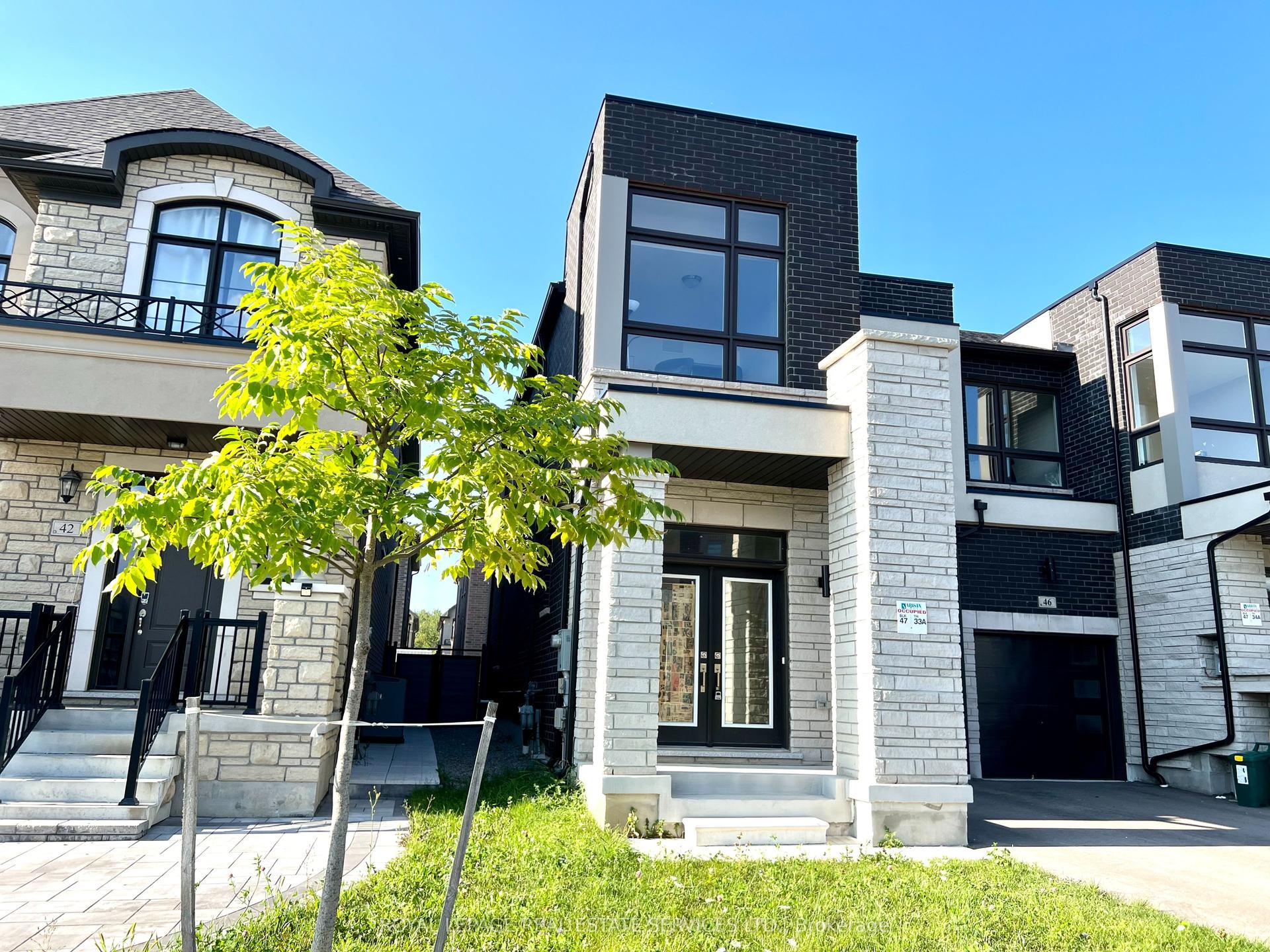 44 Hewison Avenue — photo 1