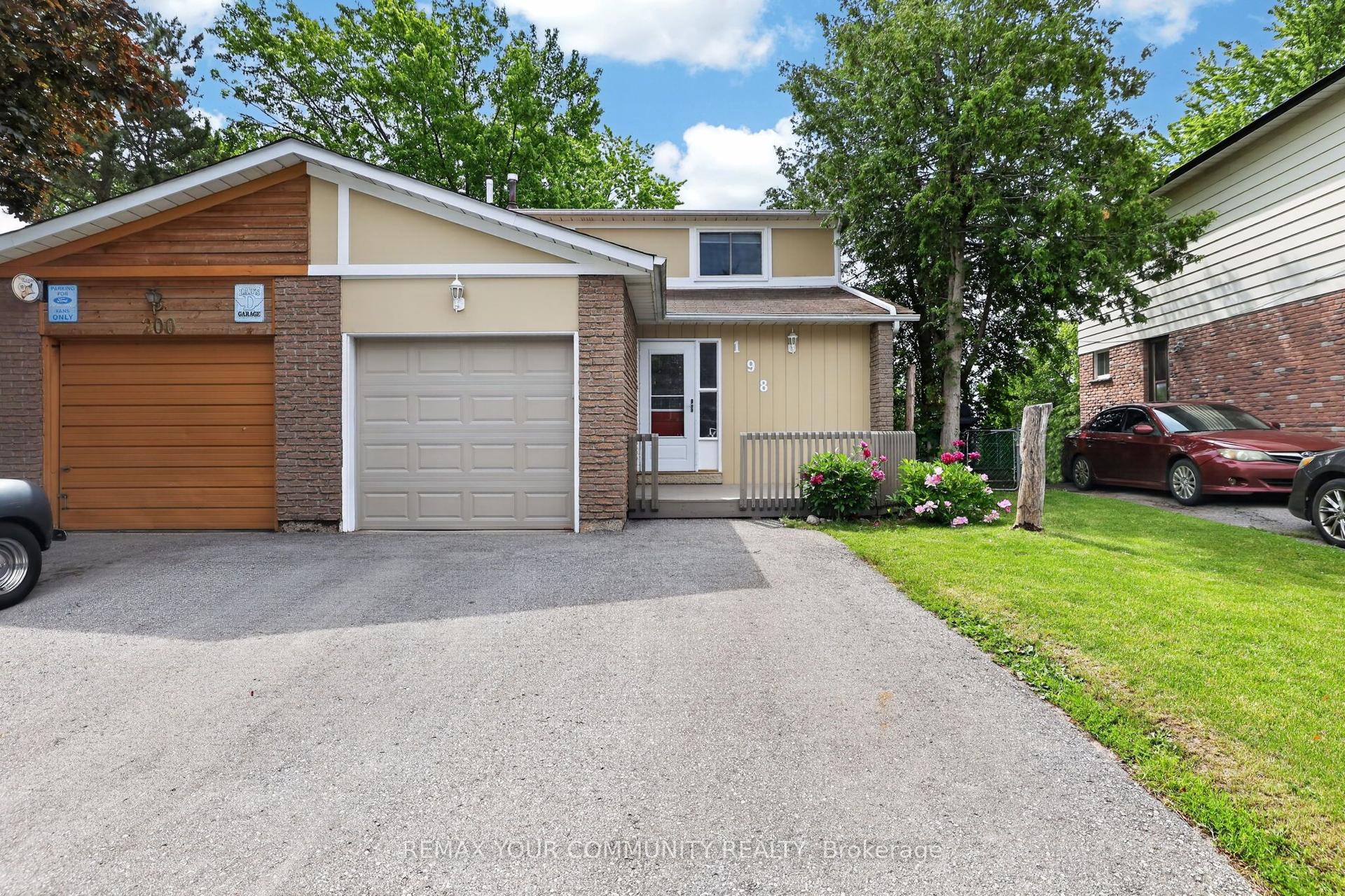 198 Britannia Avenue — photo 1