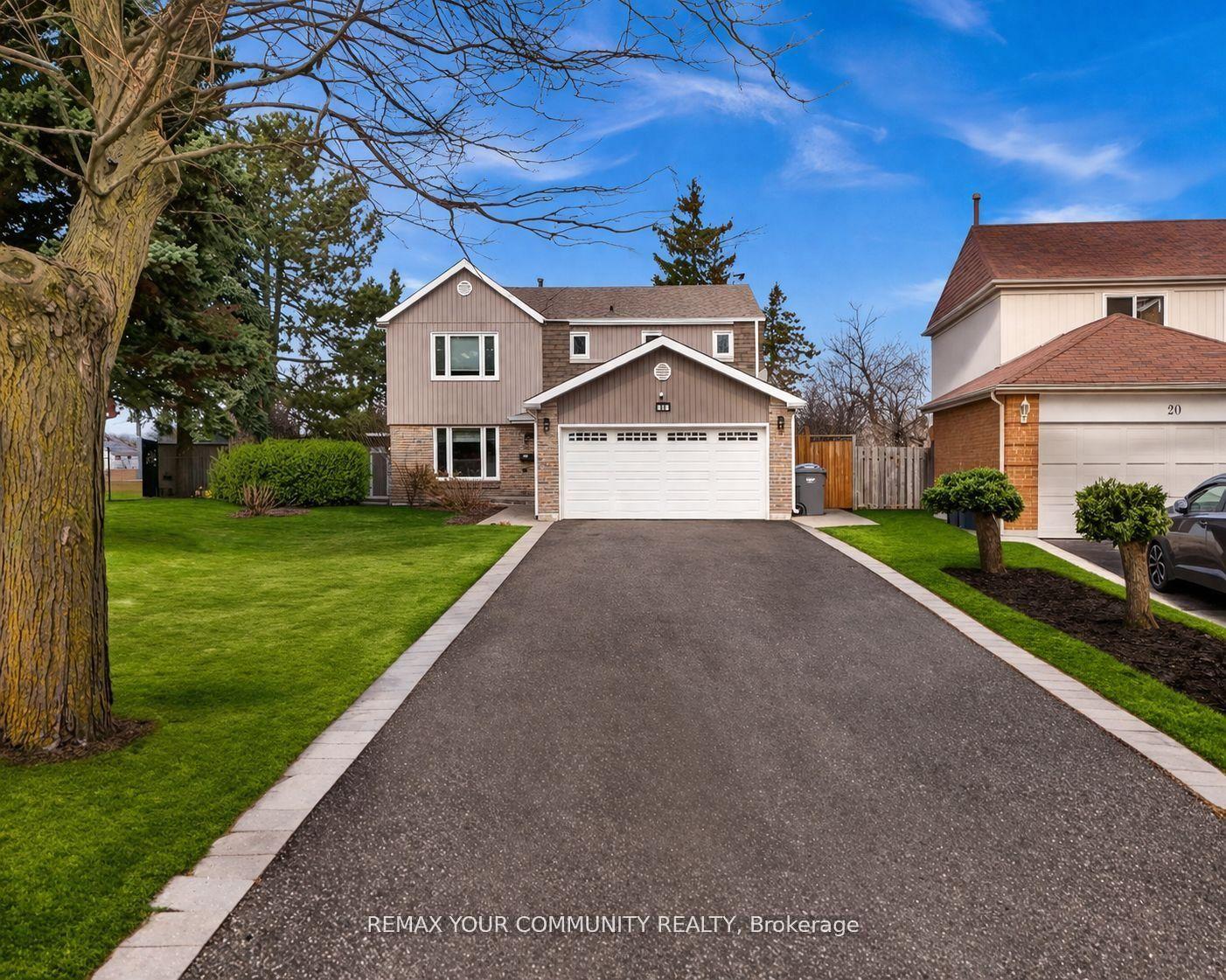 22 MADELAINE Crescent — photo 1