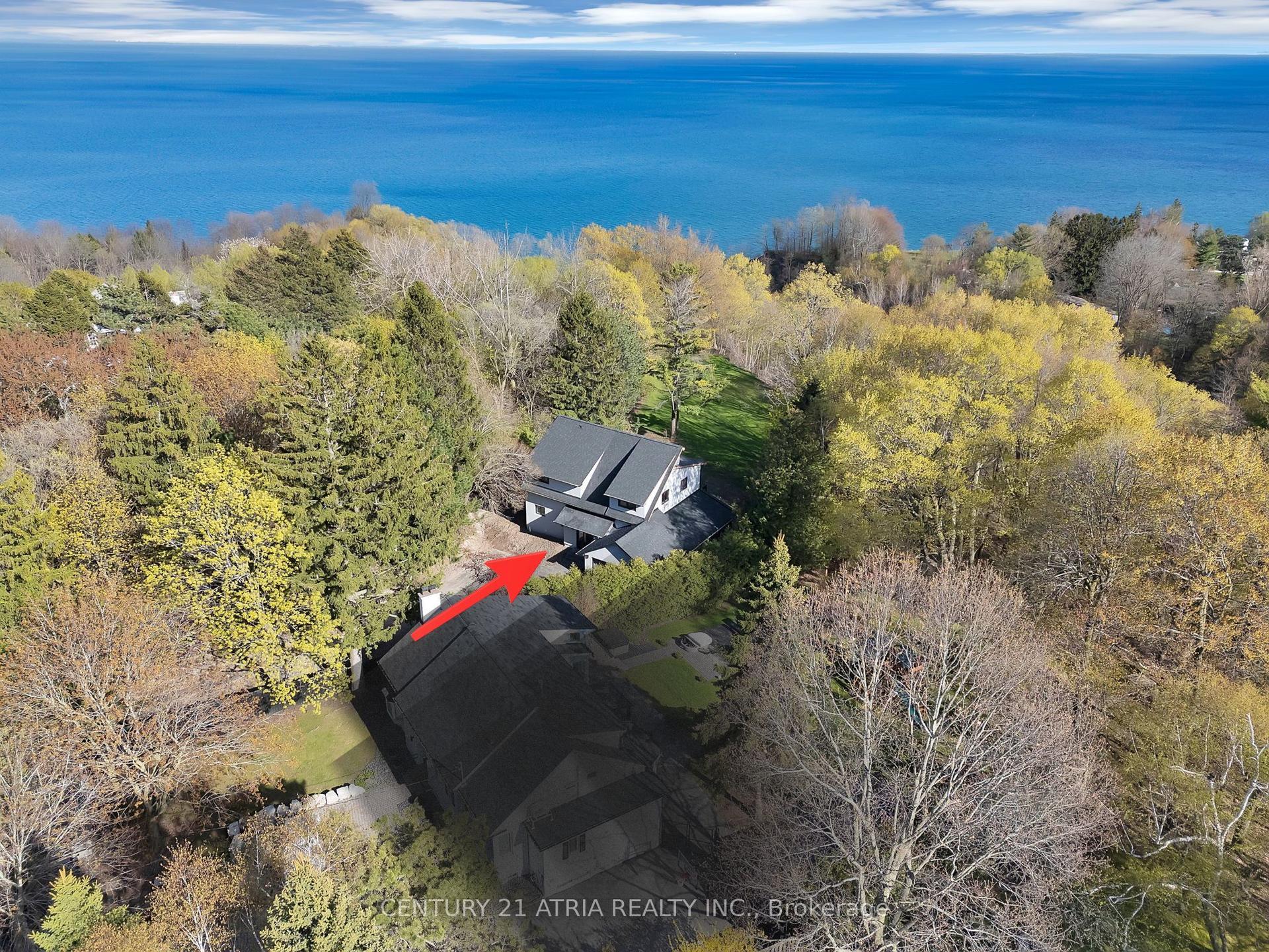 33 Bellehaven Crescent — photo 1