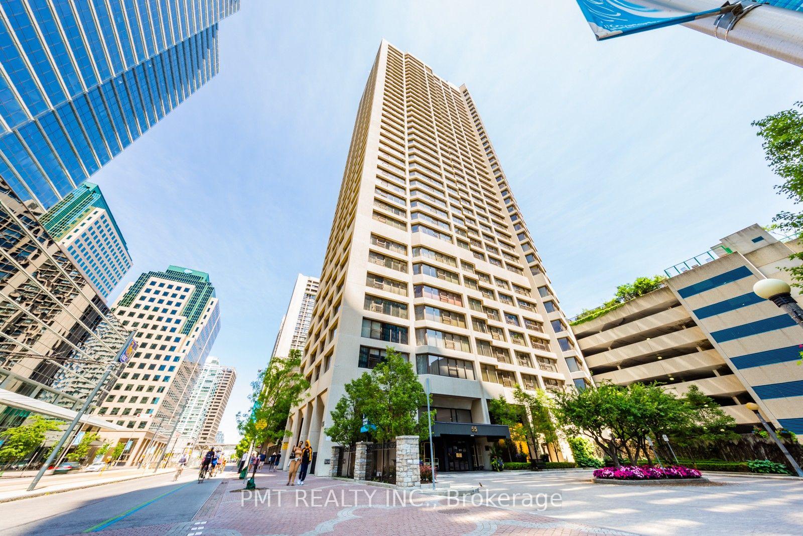 65 Harbour Square 3107 #3107, Toronto — Condo for lease, photo 1