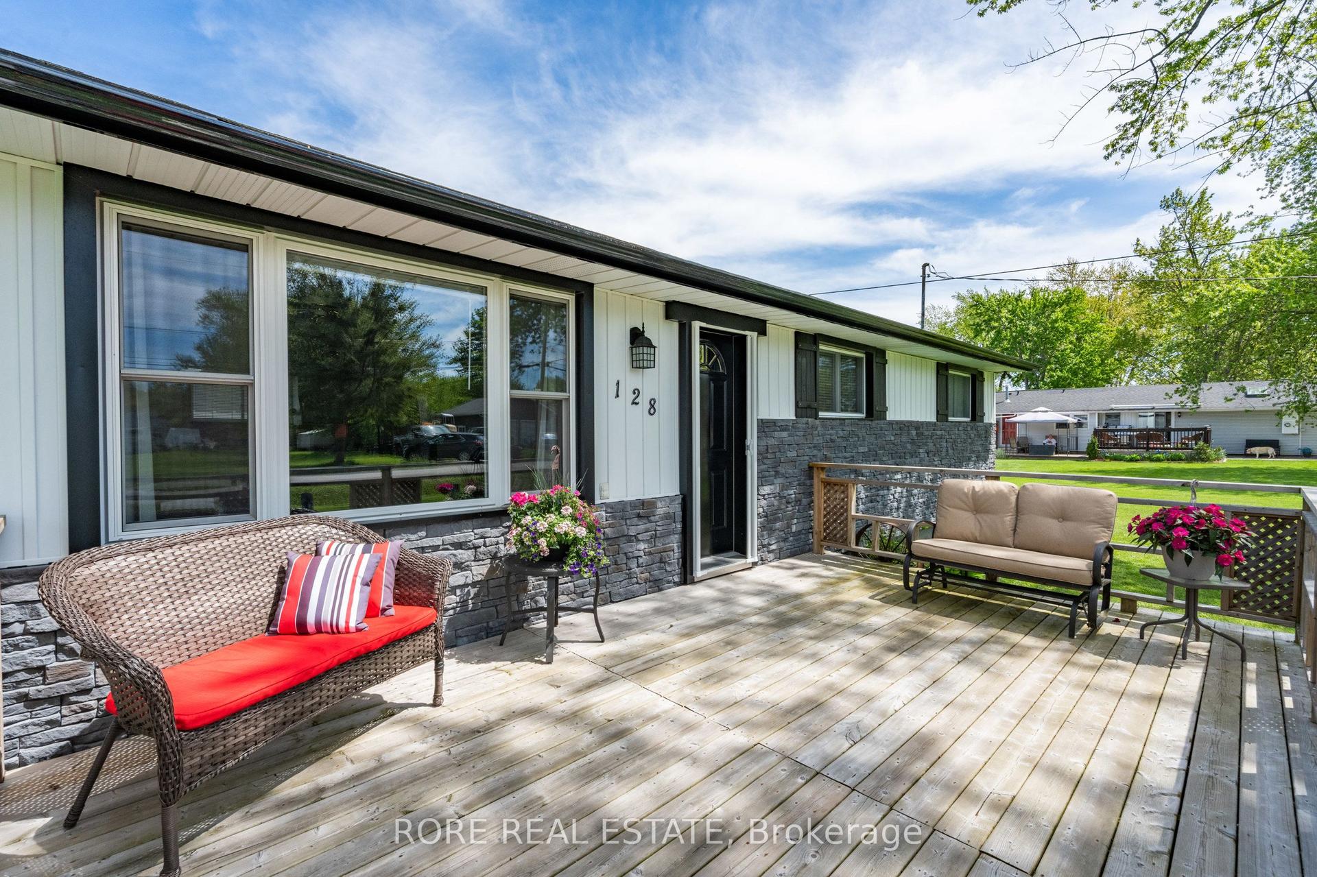 128 Cook Avenue, Fort Erie — Detached for sale, photo 1