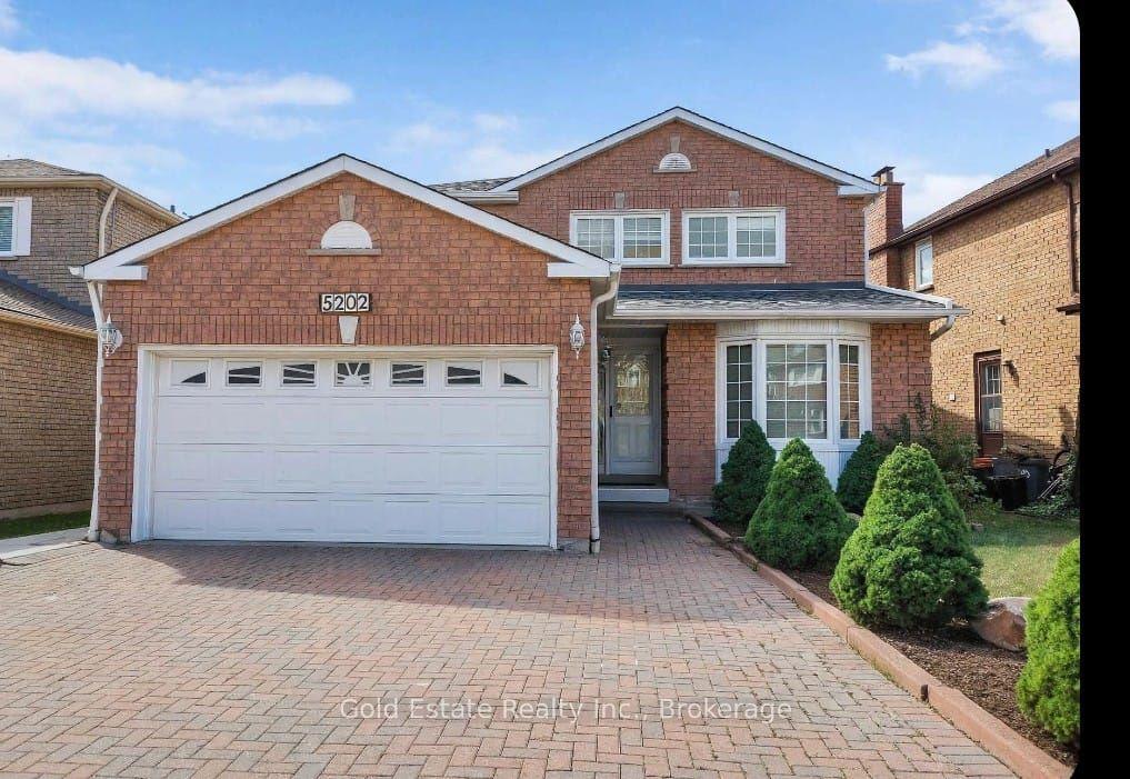 5202 Huntingfield Drive E, Mississauga — Detached for lease, photo 1