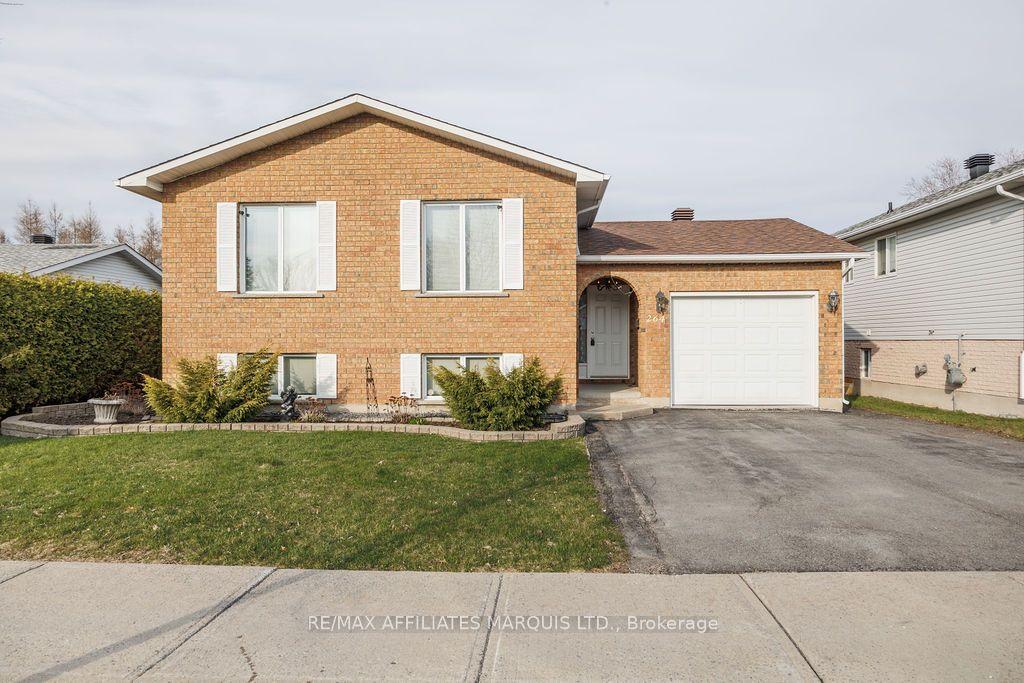 264 Ivan Crescent — photo 1