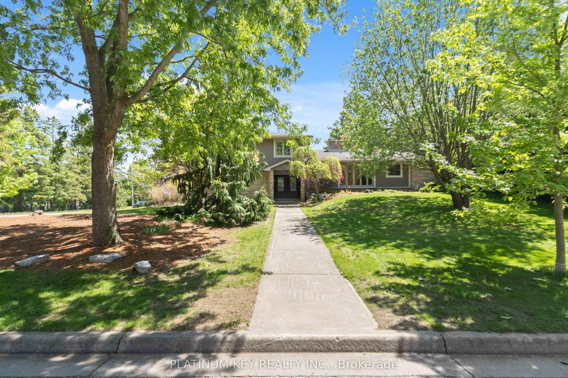 1571 McClure Drive — photo 1