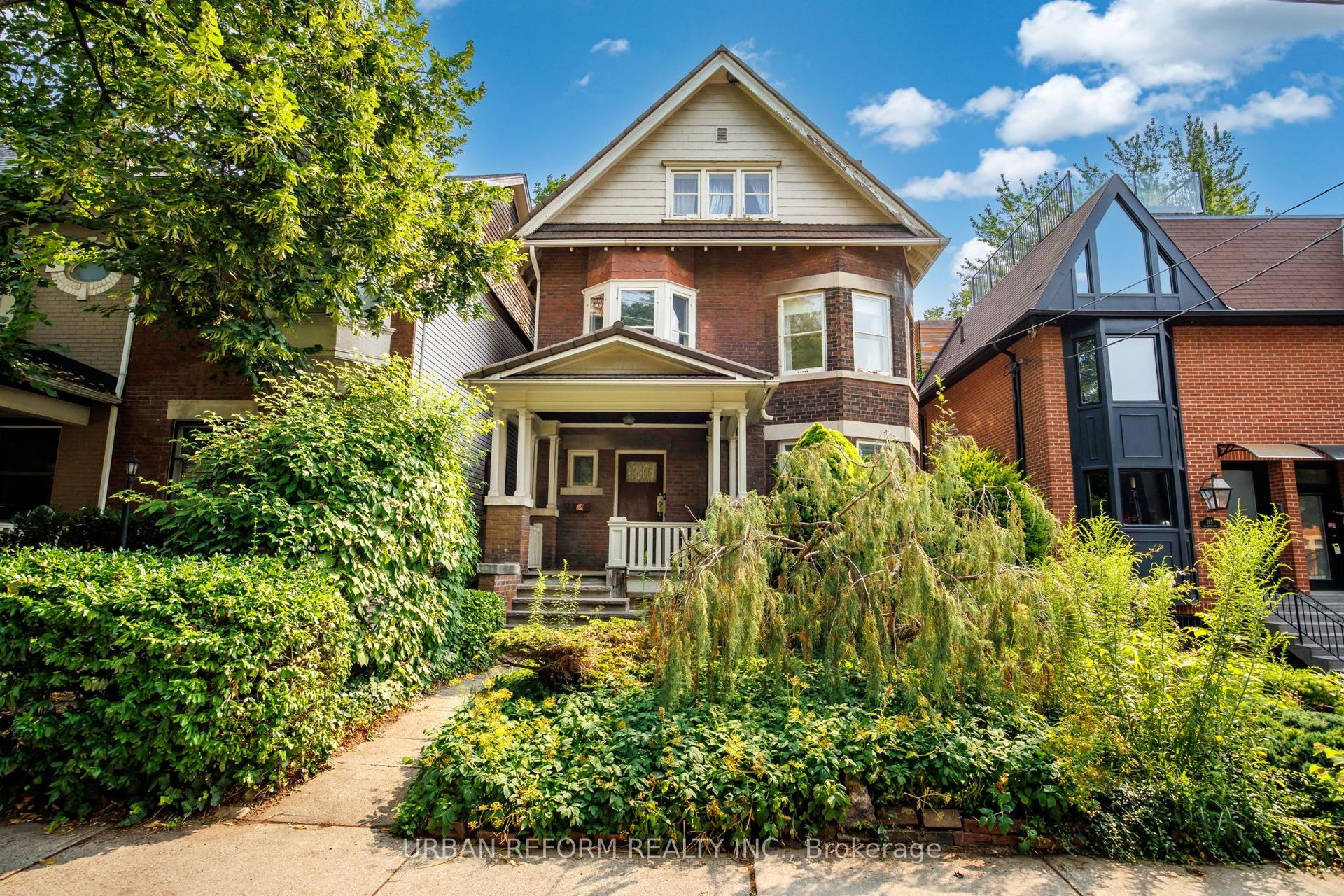 197 De Grassi Street, Toronto — Detached for sale, photo 1