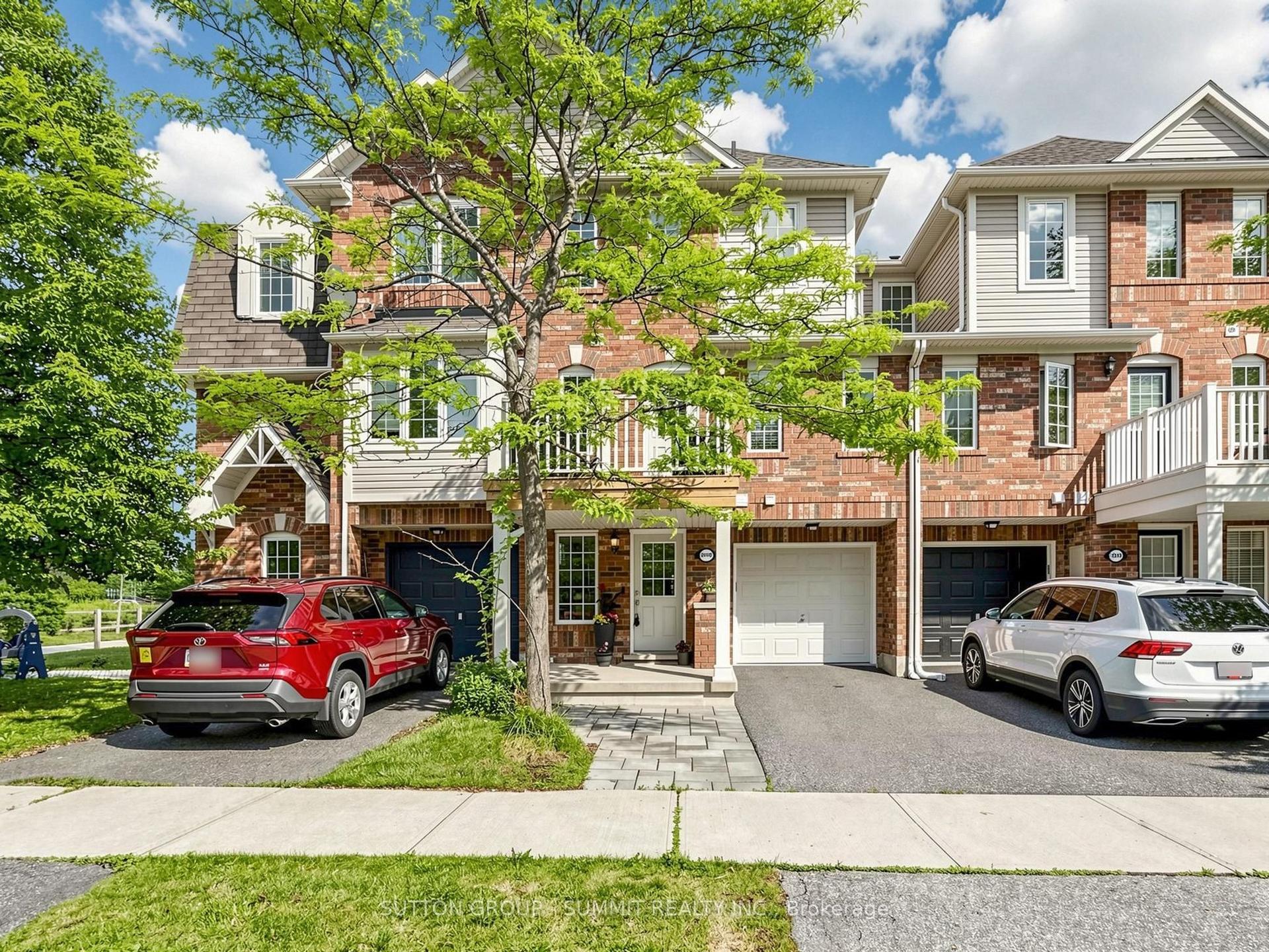 3032 Dewridge Avenue S — photo 1