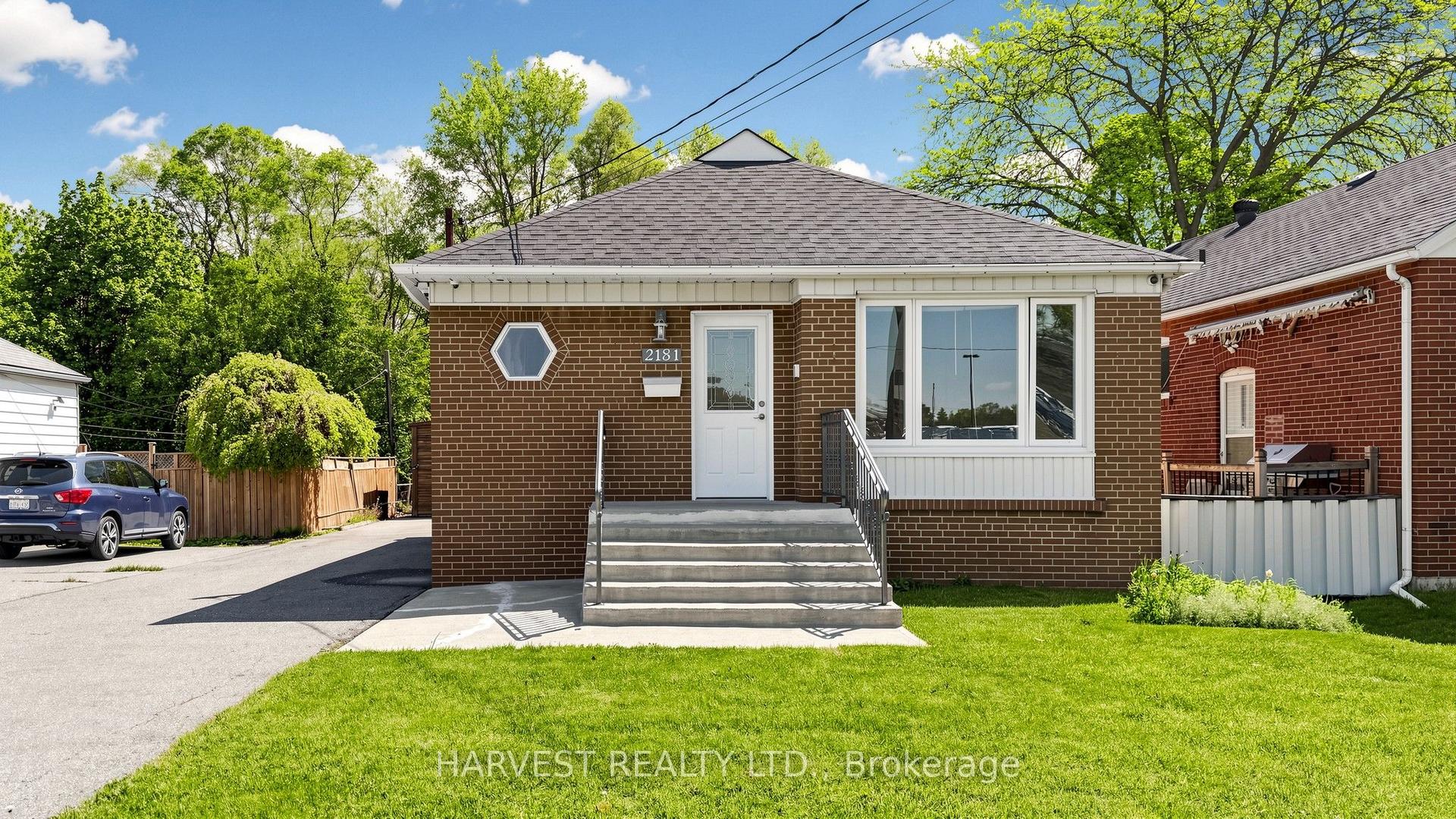 2181 Kipling Avenue, Toronto — Detached for sale, photo 1