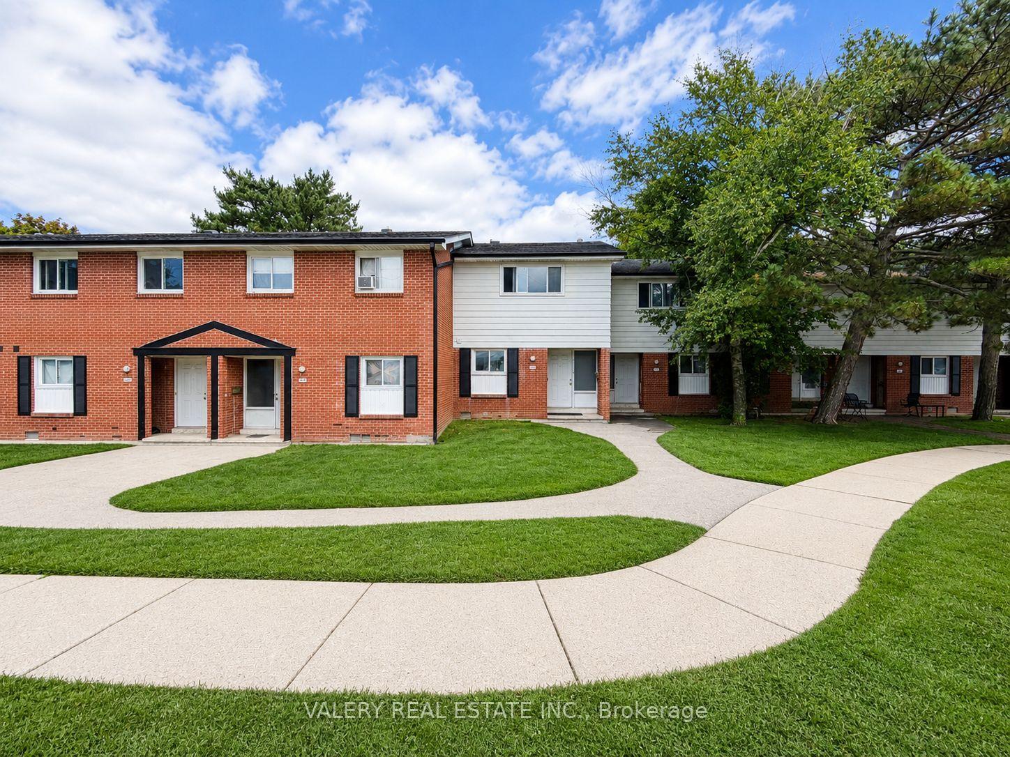 516 Sunnydale Place E #E, Waterloo — Townhouse for lease, photo 1