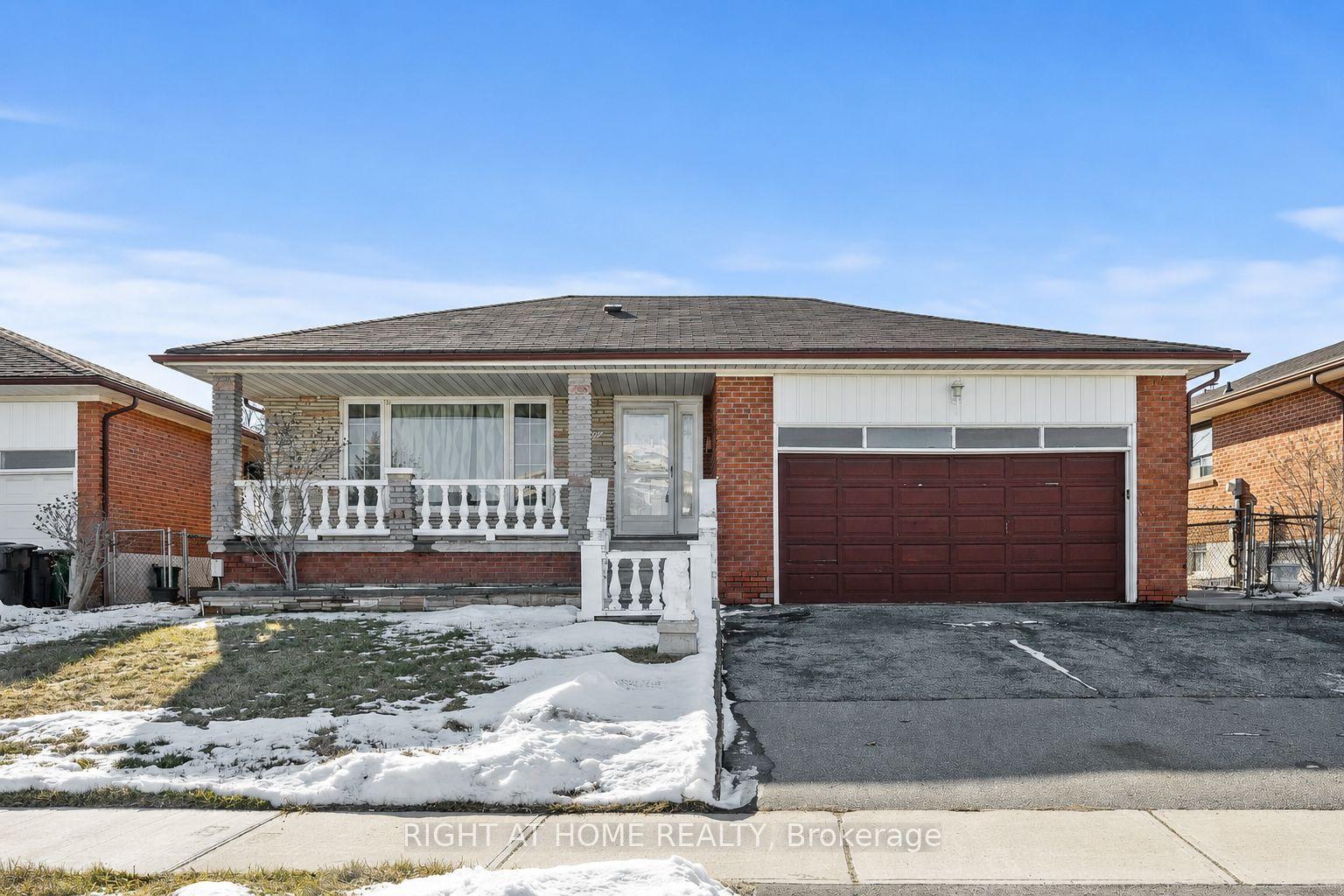 47 Wheelwright Crescent — photo 1