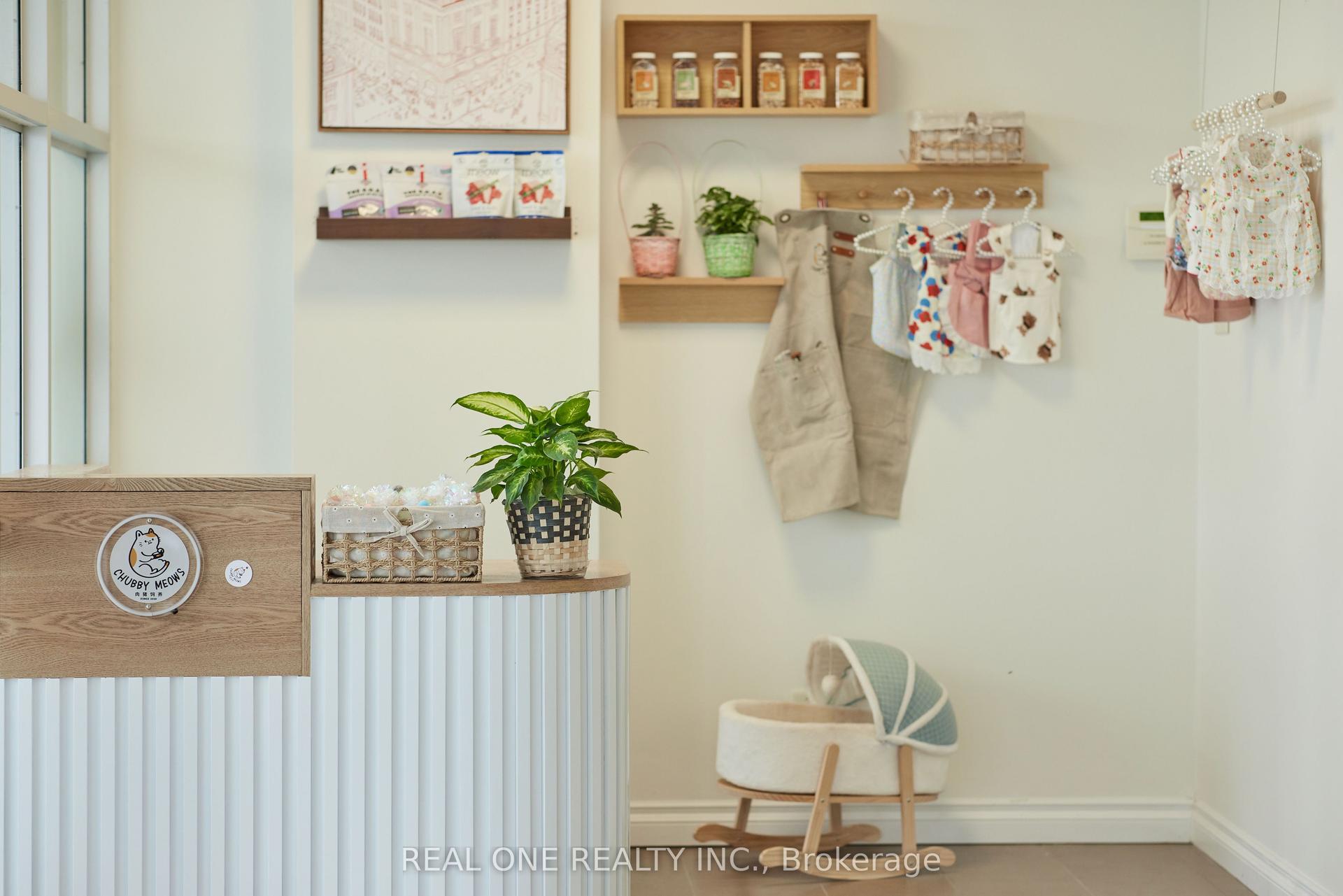 12285 Yonge Street 1 #1 — photo 1