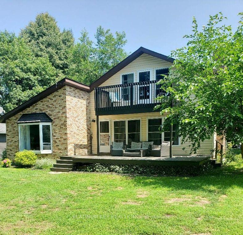 5409 Oak Avenue, Lambton Shores — Detached for lease, photo 1