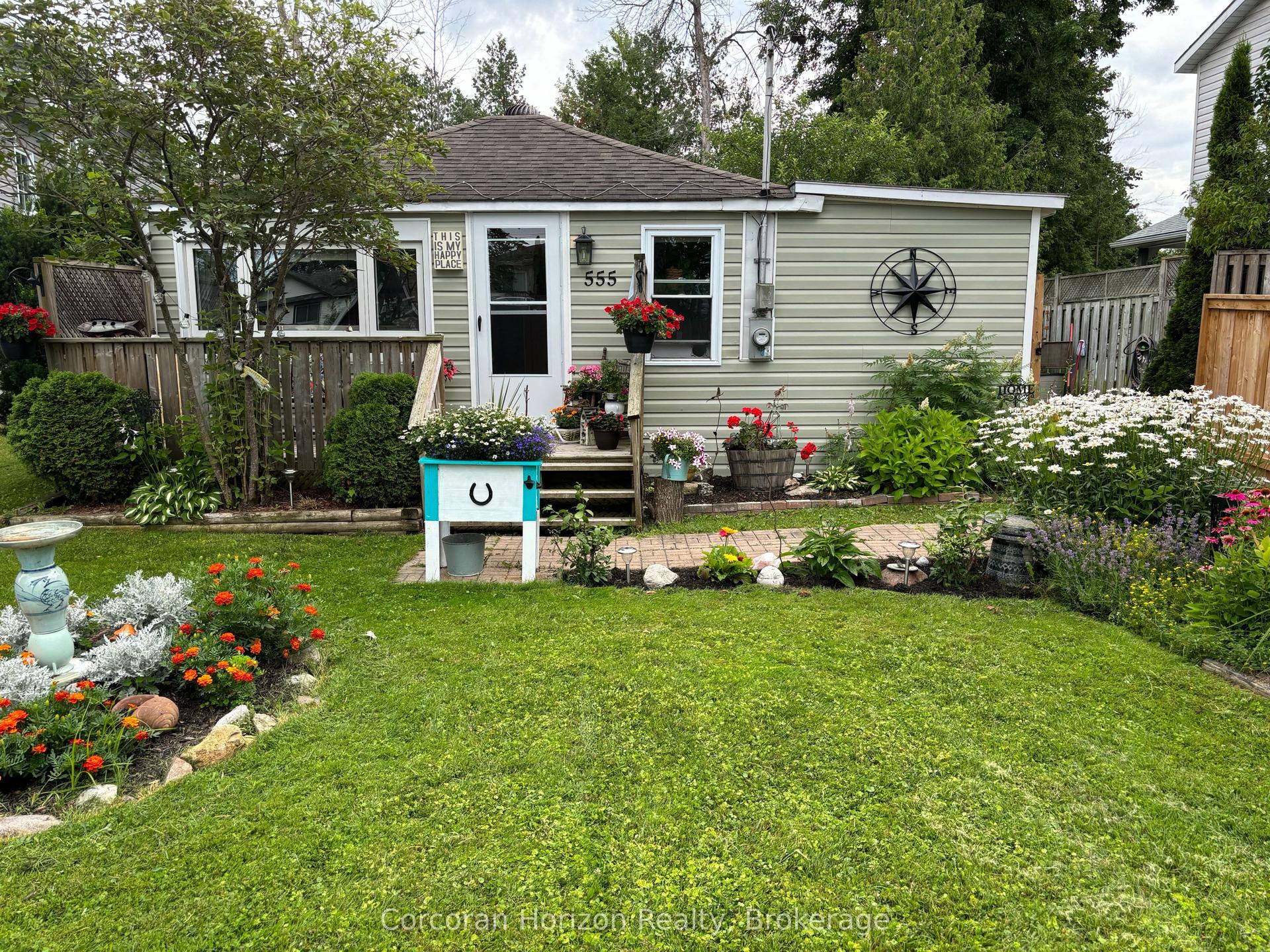555 O'Leary Lane — photo 1