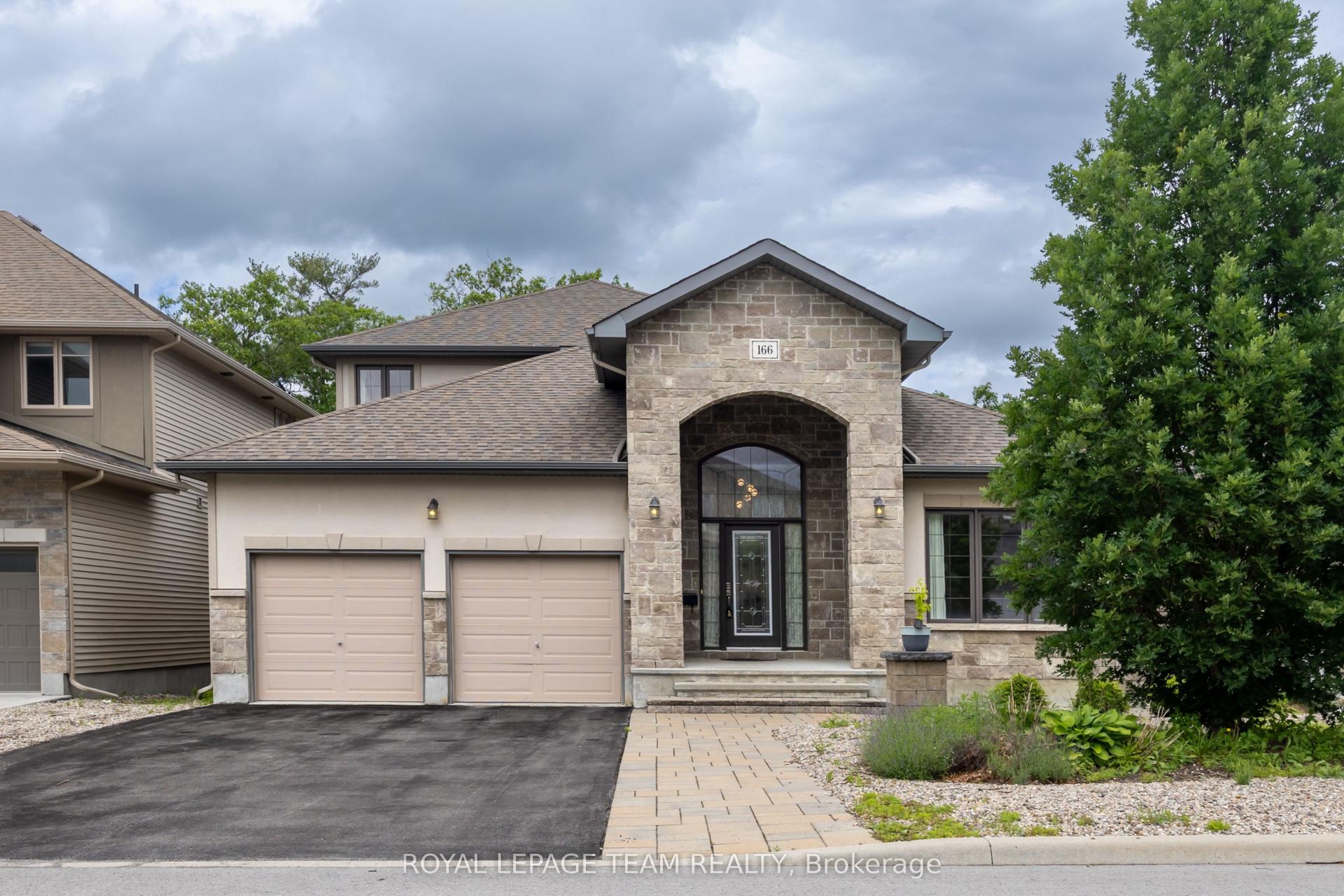 166 Grainstone Way, Kanata — Detached for lease, photo 1