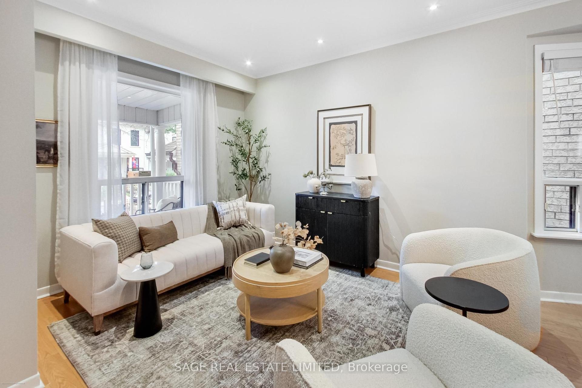 346 Leslie Street, Toronto — Semi-Detached for sale, photo 1