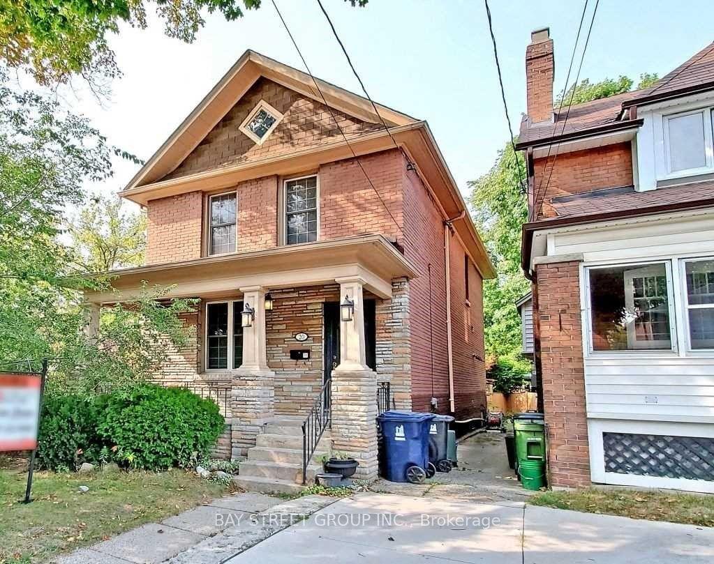 20 Bowood Avenue, Toronto — Detached for lease, photo 1