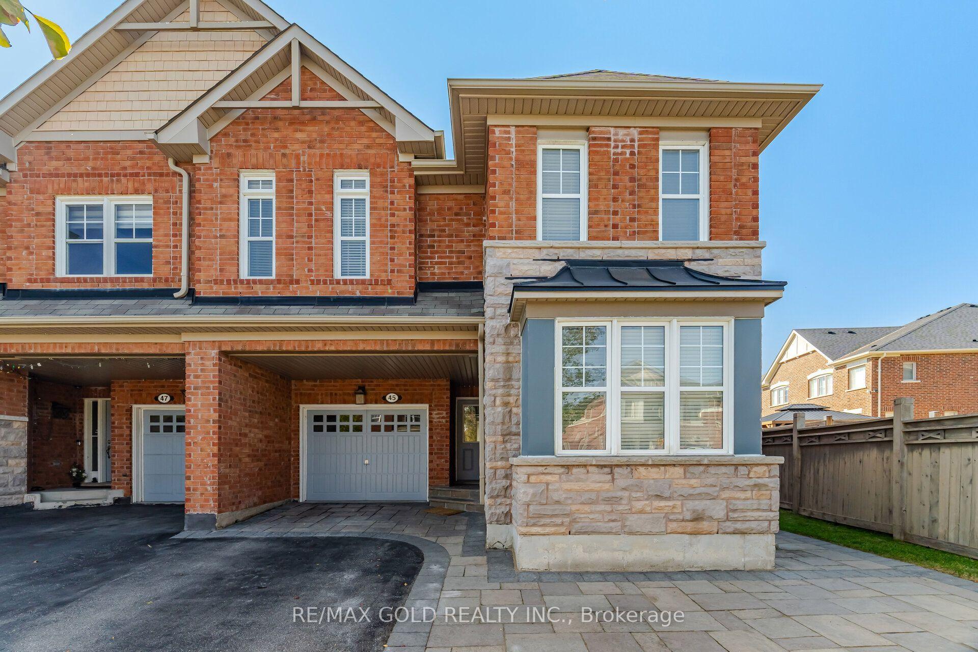 45 Biddens Square, Brampton — Semi-Detached for sale, photo 1