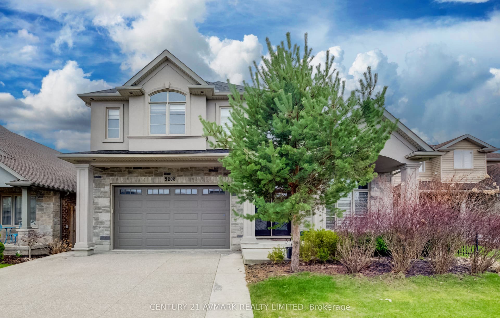 9208 Hendershot Boulevard — photo 1