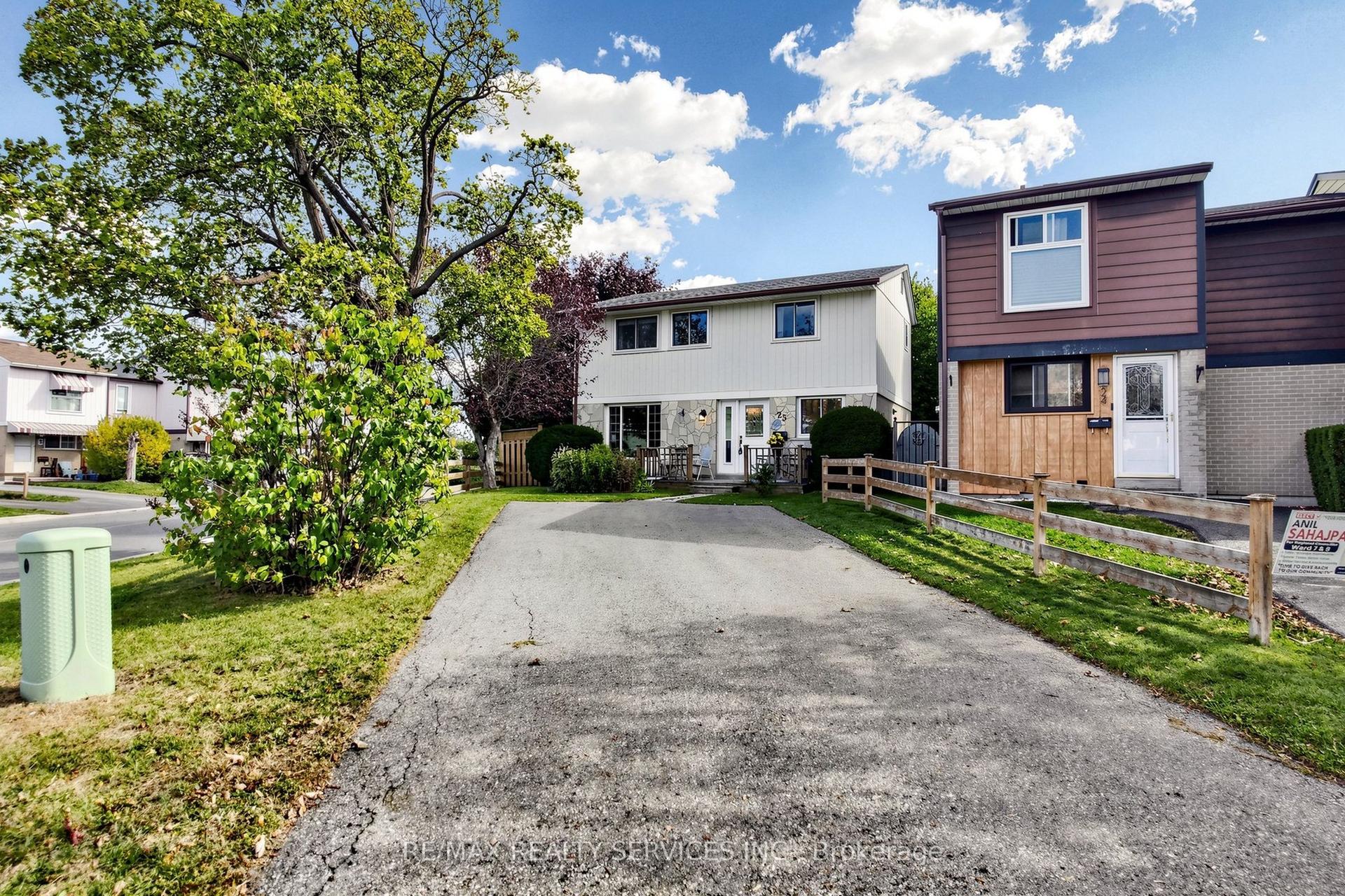 25 Jennifer Square, Brampton — Detached for sale, photo 1