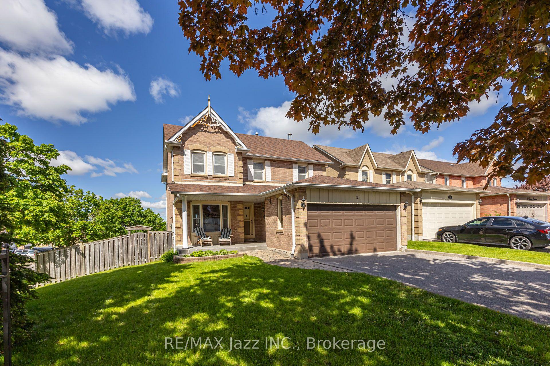 2 Coomer Crescent — photo 1