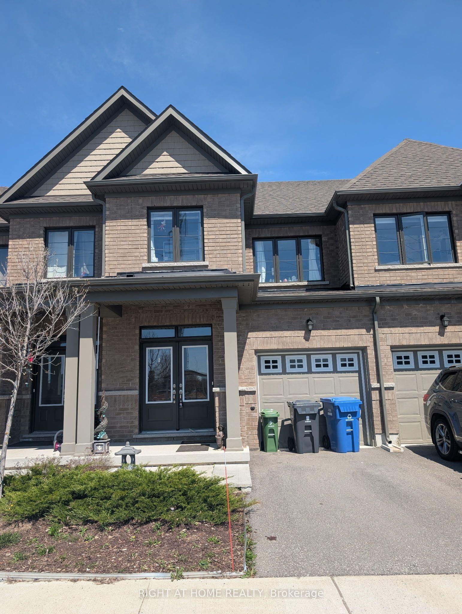 166 DEERPATH Drive 13 #13 — photo 1