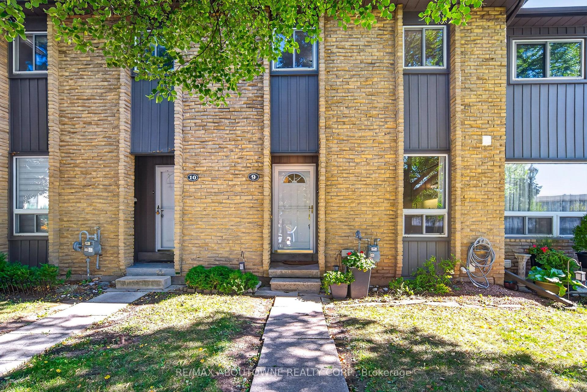 1517 Elm Road 9 #9, Oakville — Condo Town for sale, photo 1