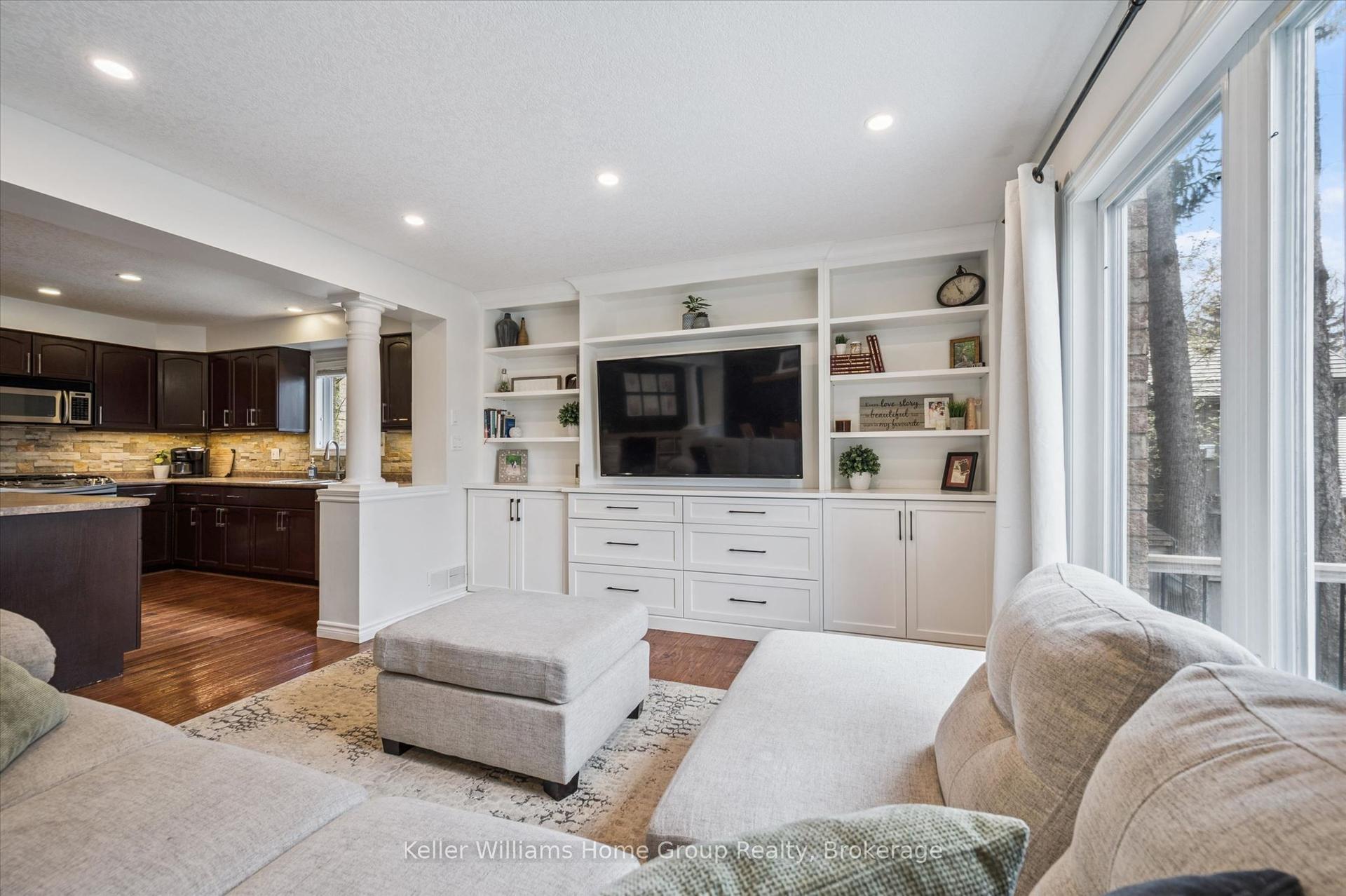 609 Perry Street — photo 1